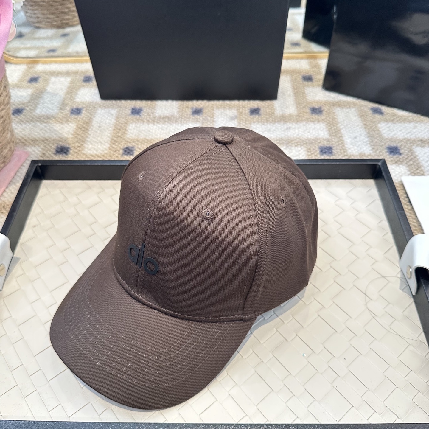 Alo 🔥爆款 新款棒球帽定制面料，简约时尚更透气，超火爆现货秒发