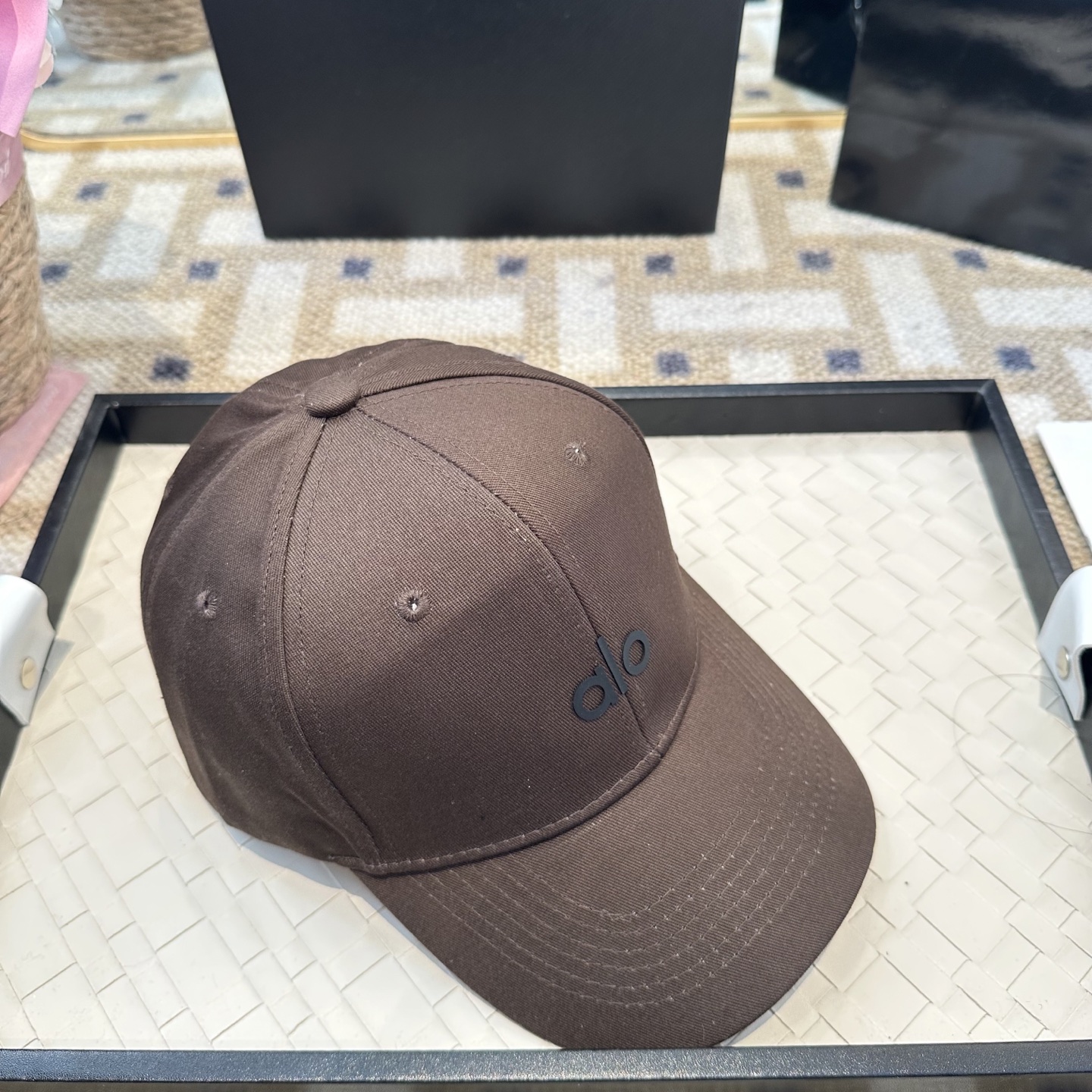 Alo 🔥爆款 新款棒球帽定制面料，简约时尚更透气，超火爆现货秒发