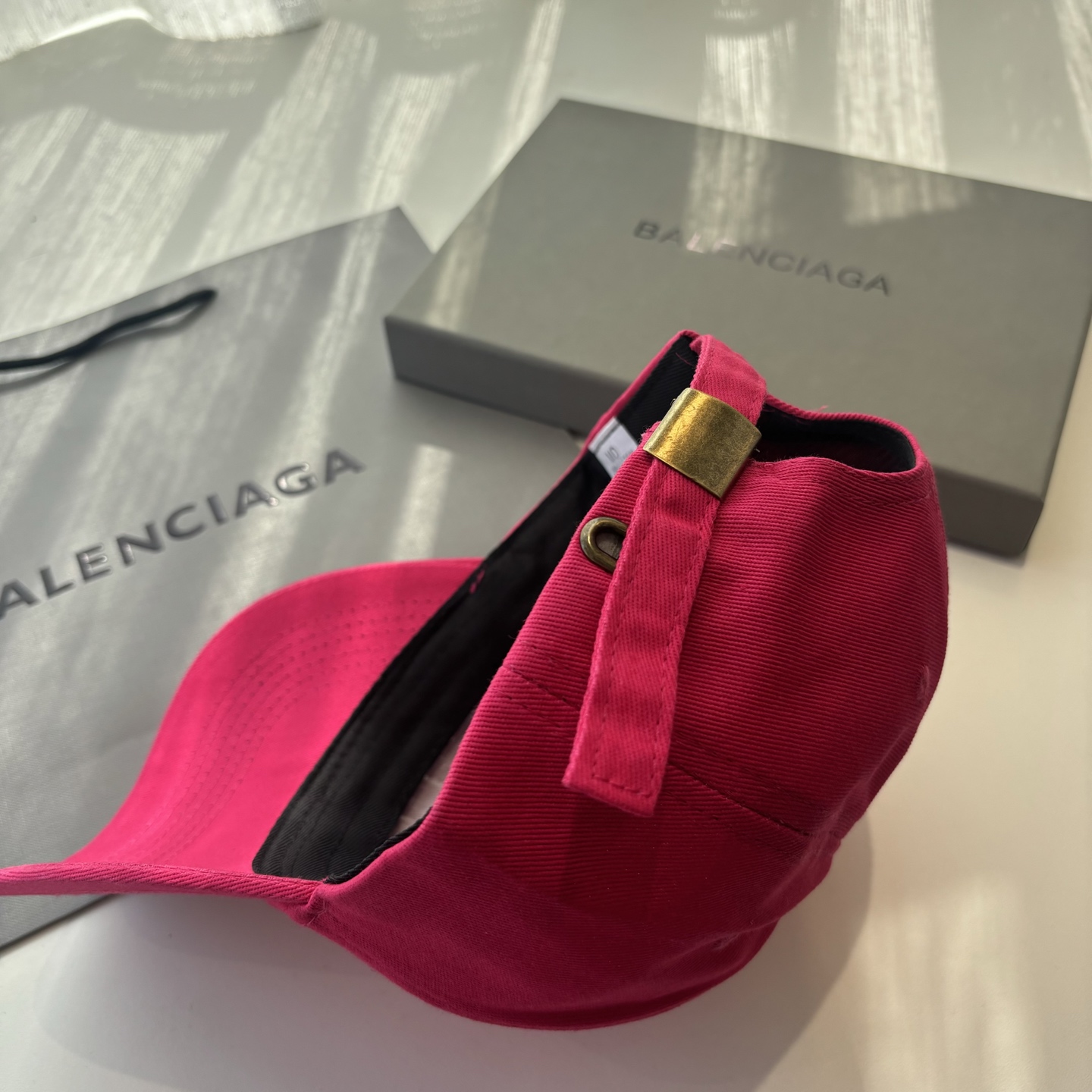 新品Balenciaga 巴黎世家字母新款棒球帽现货秒发🧢简约时尚超级无敌好看的帽子！情侣款！