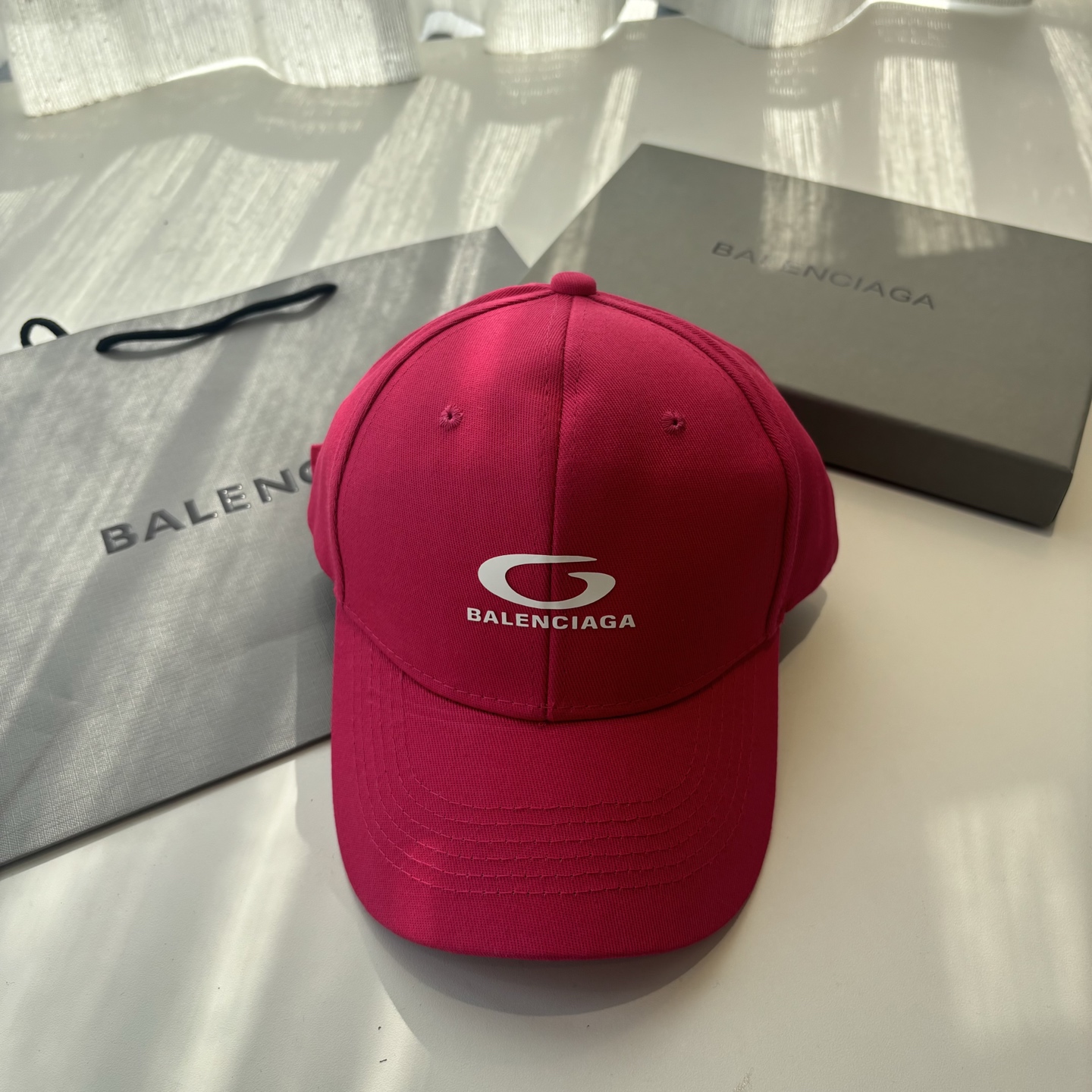 新品Balenciaga 巴黎世家字母新款棒球帽现货秒发🧢简约时尚超级无敌好看的帽子！情侣款！