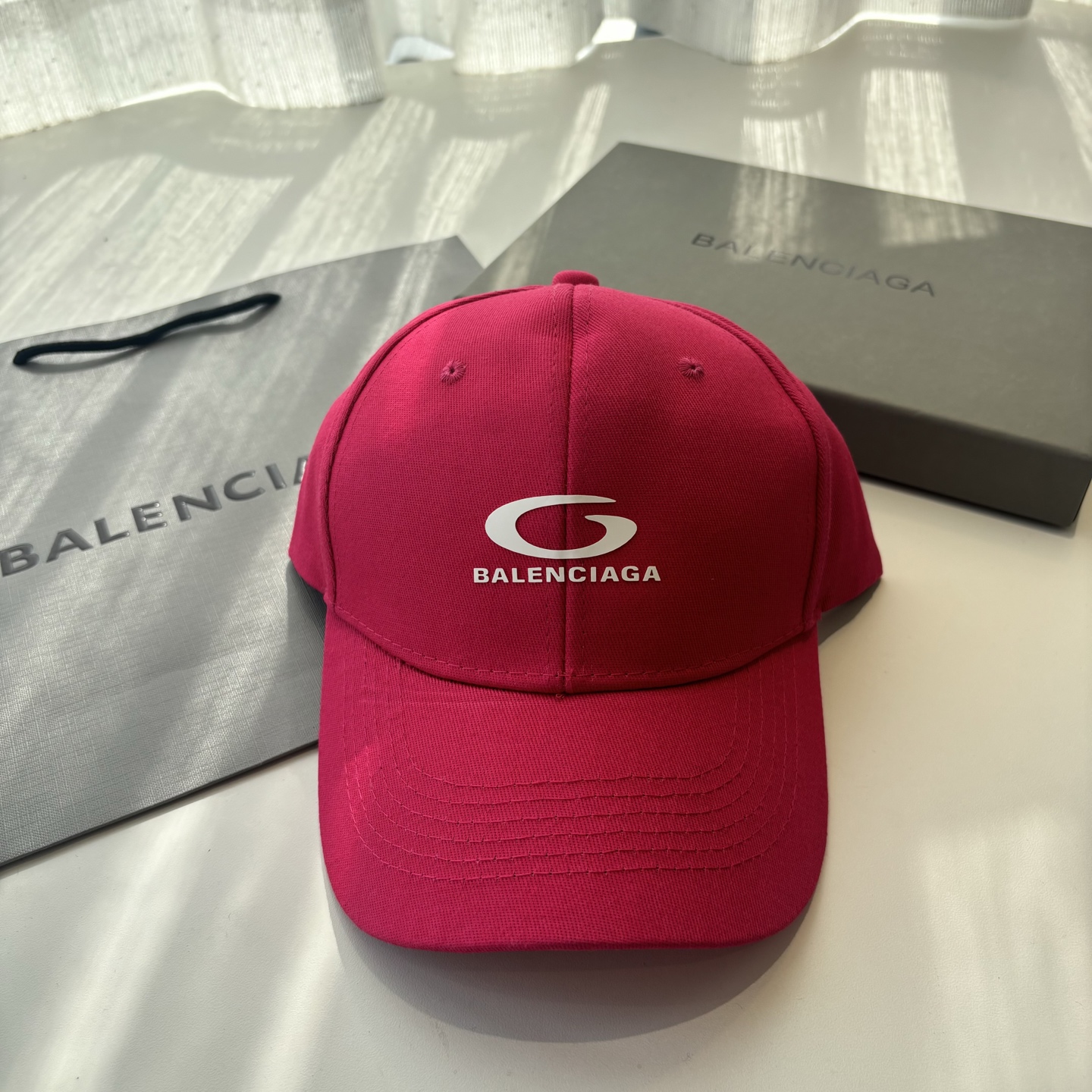 新品Balenciaga 巴黎世家字母新款棒球帽现货秒发🧢简约时尚超级无敌好看的帽子！情侣款！