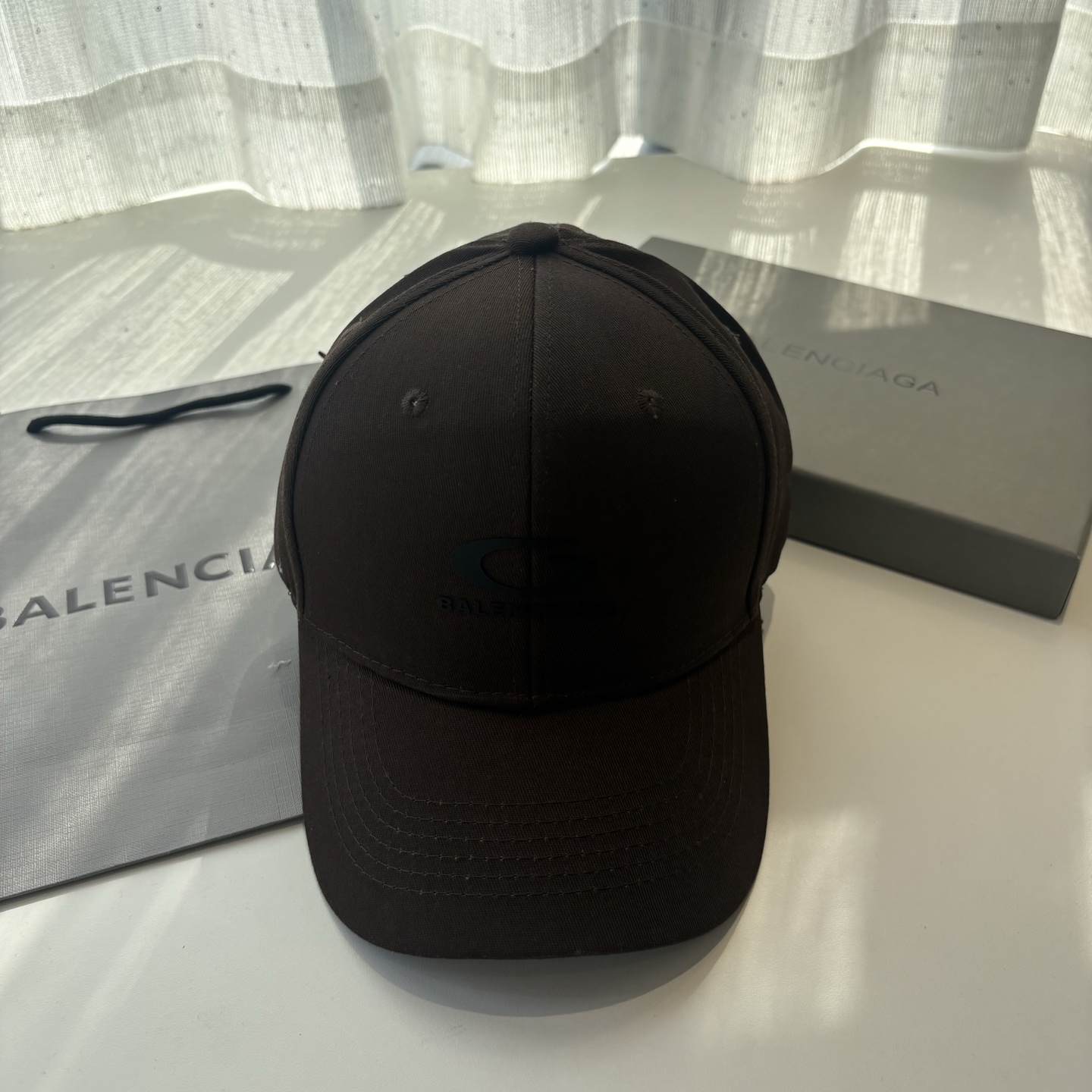 新品Balenciaga 巴黎世家字母新款棒球帽现货秒发🧢简约时尚超级无敌好看的帽子！情侣款！