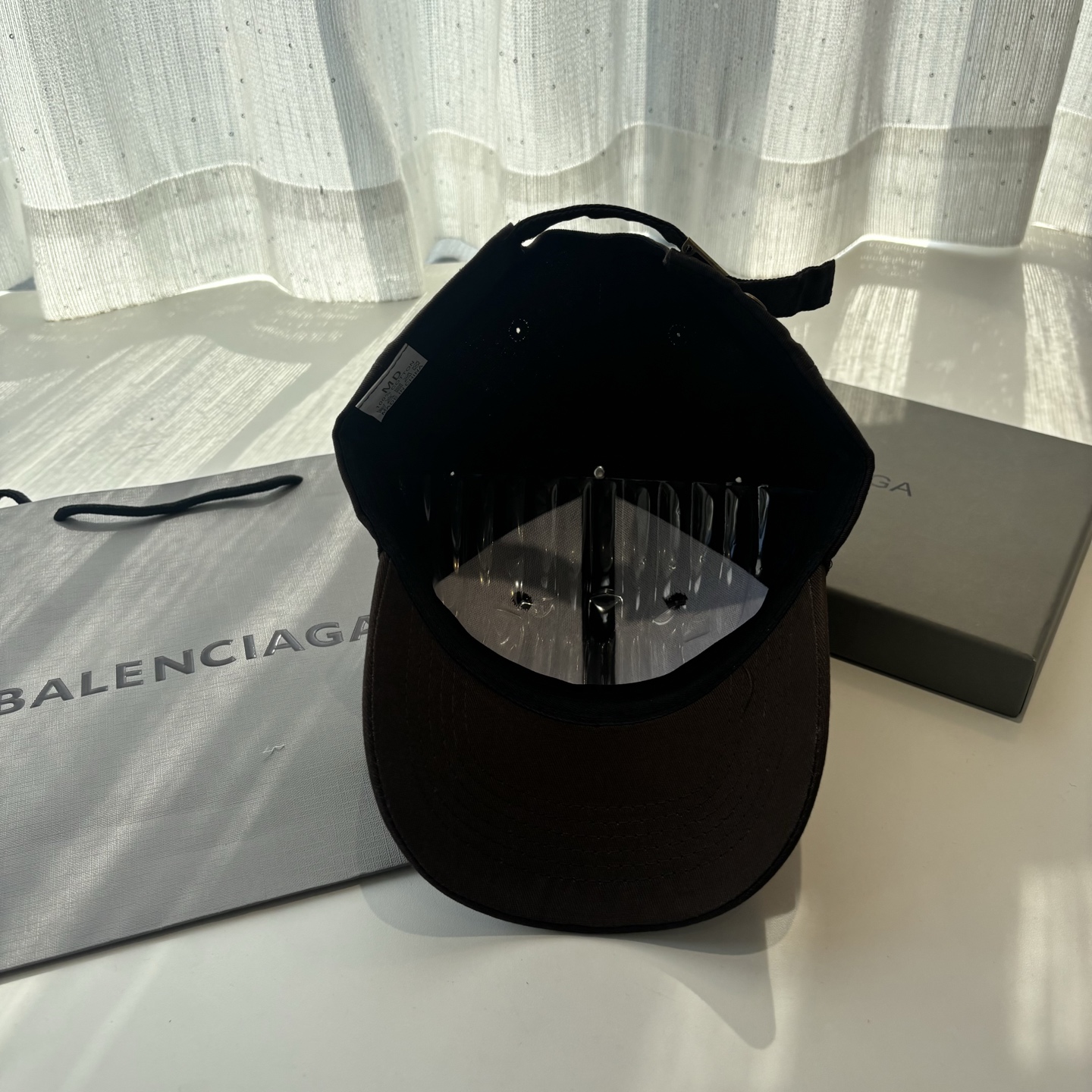 新品Balenciaga 巴黎世家字母新款棒球帽现货秒发🧢简约时尚超级无敌好看的帽子！情侣款！