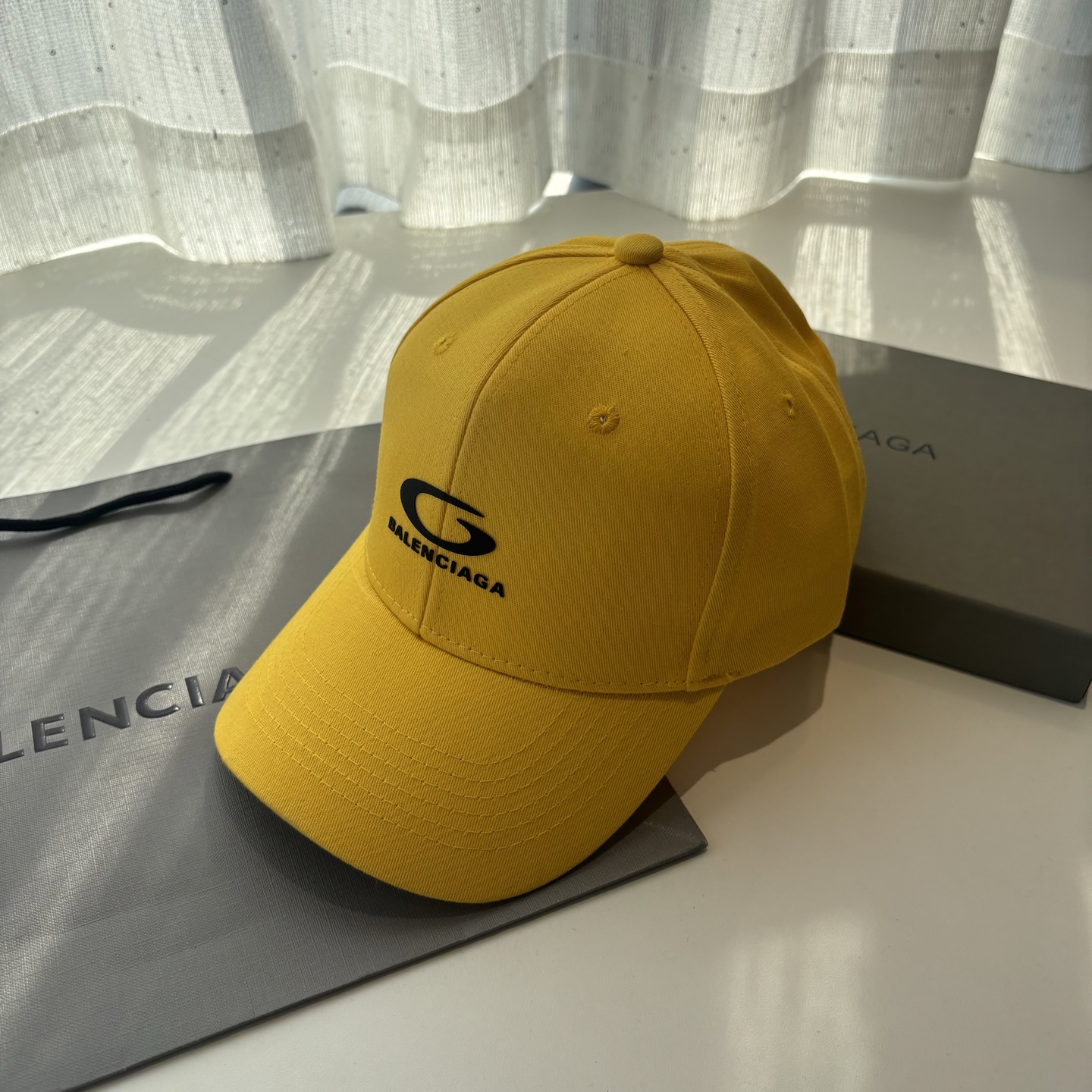 新品Balenciaga 巴黎世家字母新款棒球帽现货秒发🧢简约时尚超级无敌好看的帽子！情侣款！
