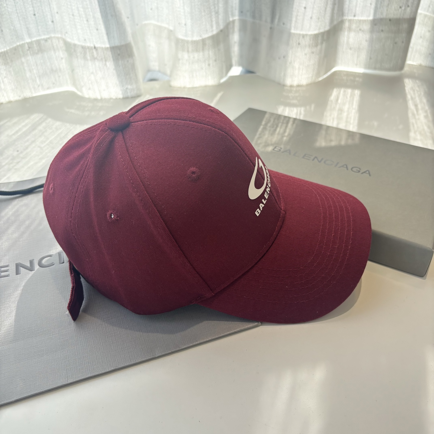 新品Balenciaga 巴黎世家字母新款棒球帽现货秒发🧢简约时尚超级无敌好看的帽子！情侣款！