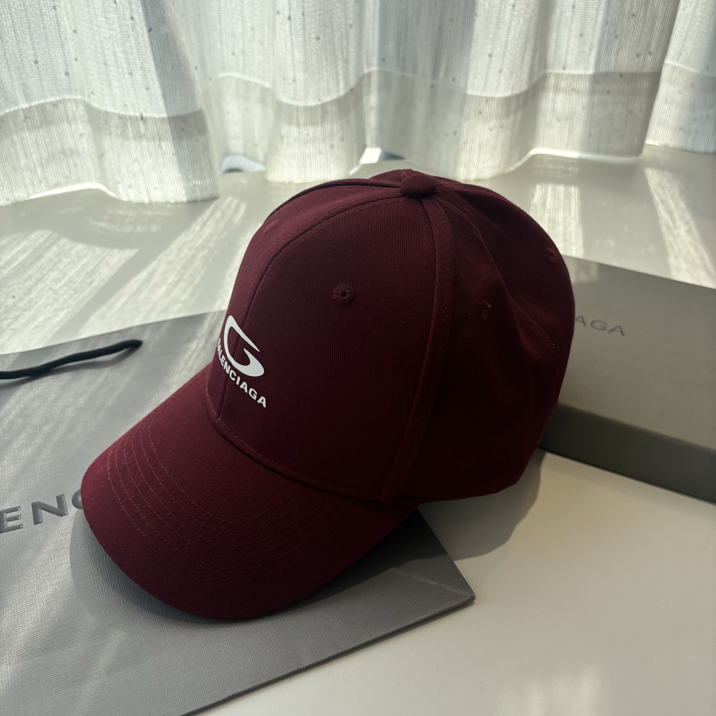 新品Balenciaga 巴黎世家字母新款棒球帽现货秒发🧢简约时尚超级无敌好看的帽子！情侣款！