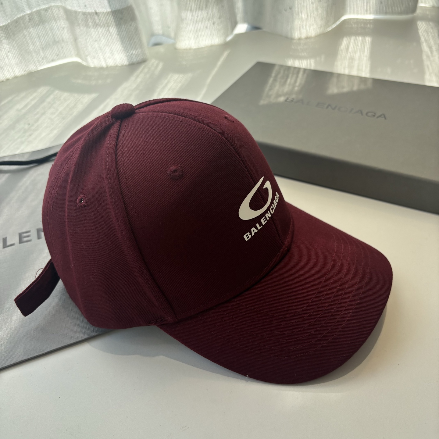 新品Balenciaga 巴黎世家字母新款棒球帽现货秒发🧢简约时尚超级无敌好看的帽子！情侣款！