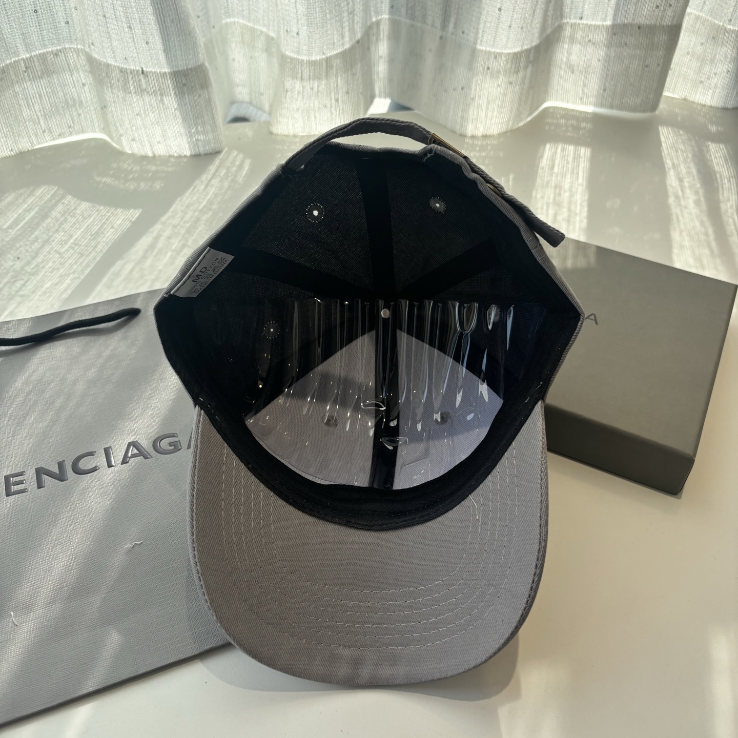 新品Balenciaga 巴黎世家字母新款棒球帽现货秒发🧢简约时尚超级无敌好看的帽子！情侣款！
