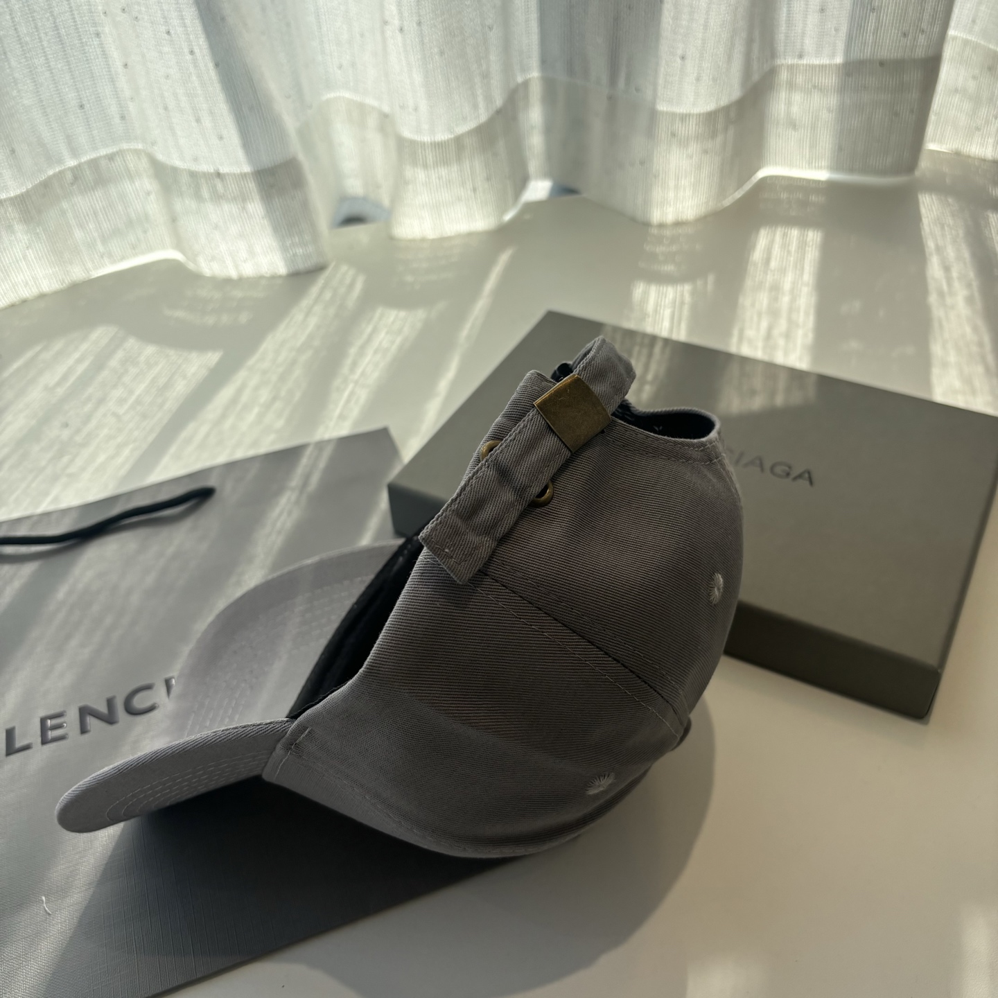 新品Balenciaga 巴黎世家字母新款棒球帽现货秒发🧢简约时尚超级无敌好看的帽子！情侣款！