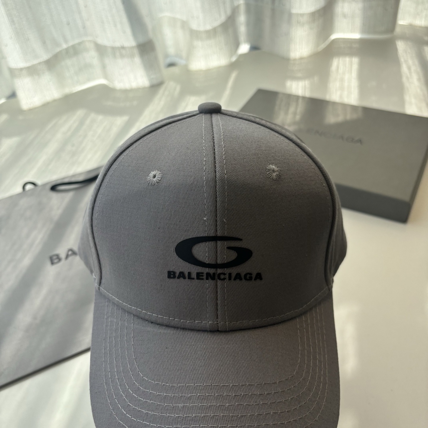 新品Balenciaga 巴黎世家字母新款棒球帽现货秒发🧢简约时尚超级无敌好看的帽子！情侣款！