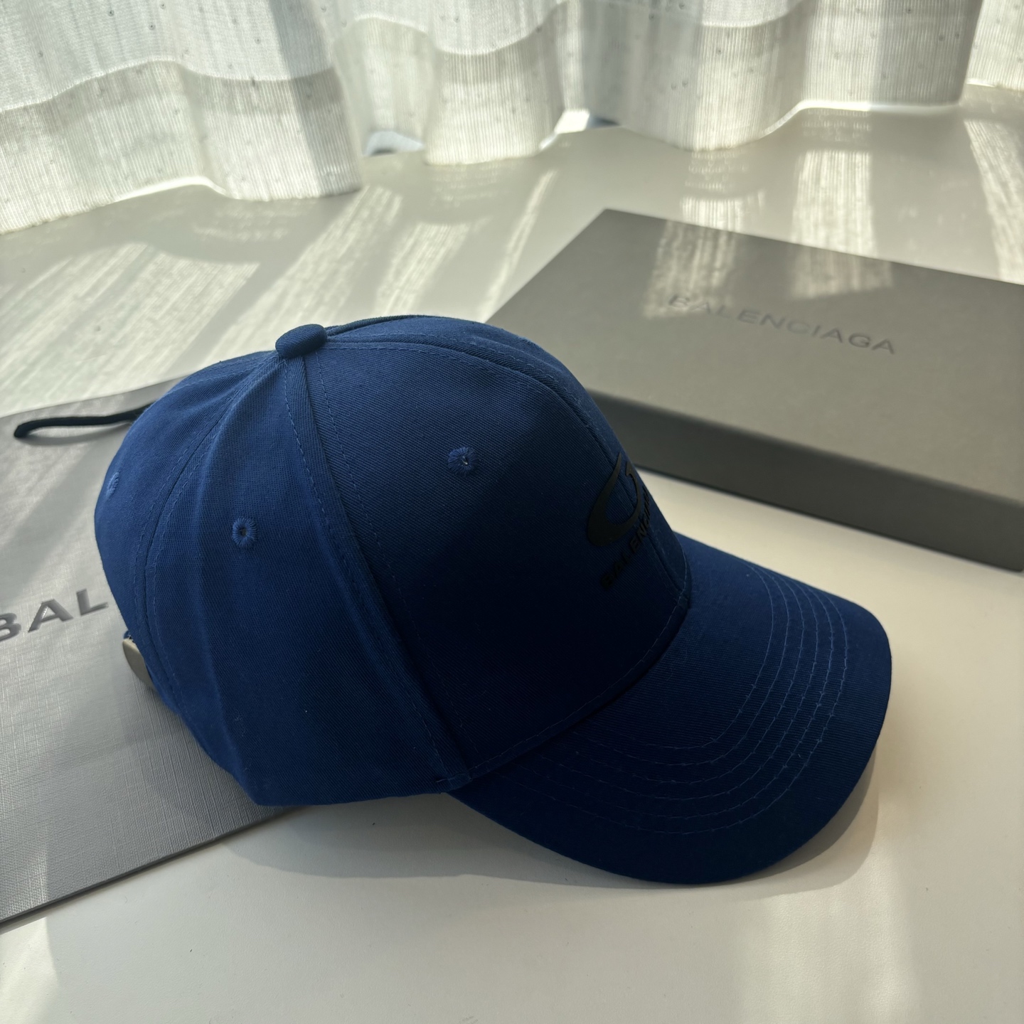新品Balenciaga 巴黎世家字母新款棒球帽现货秒发🧢简约时尚超级无敌好看的帽子！情侣款！
