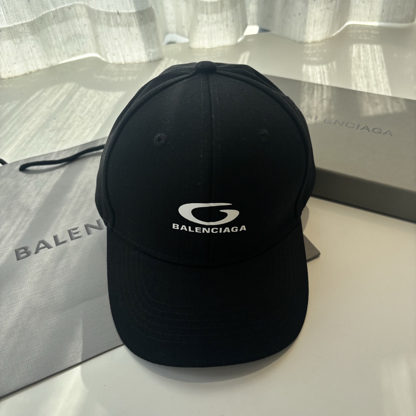 新品Balenciaga 巴黎世家字母新款棒球帽现货秒发🧢简约时尚超级无敌好看的帽子！情侣款！