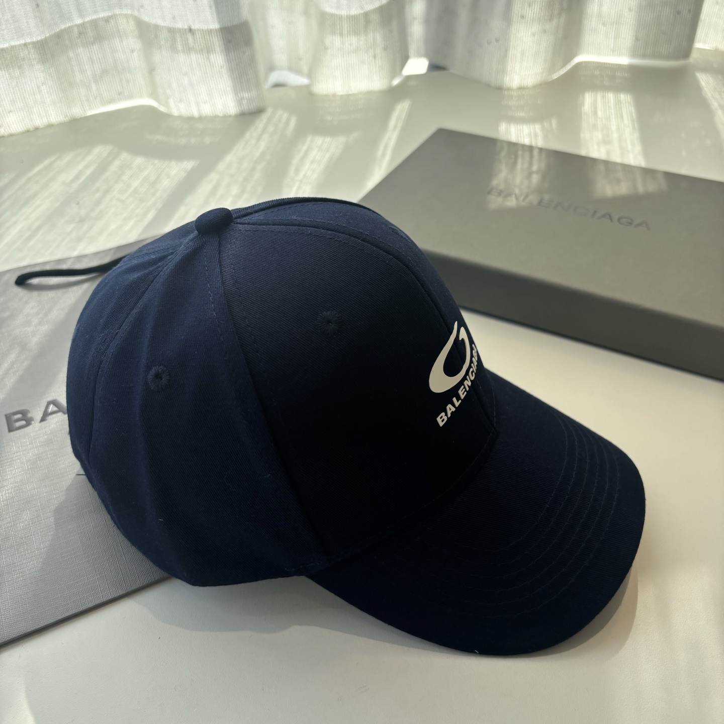 新品Balenciaga 巴黎世家字母新款棒球帽现货秒发🧢简约时尚超级无敌好看的帽子！情侣款！