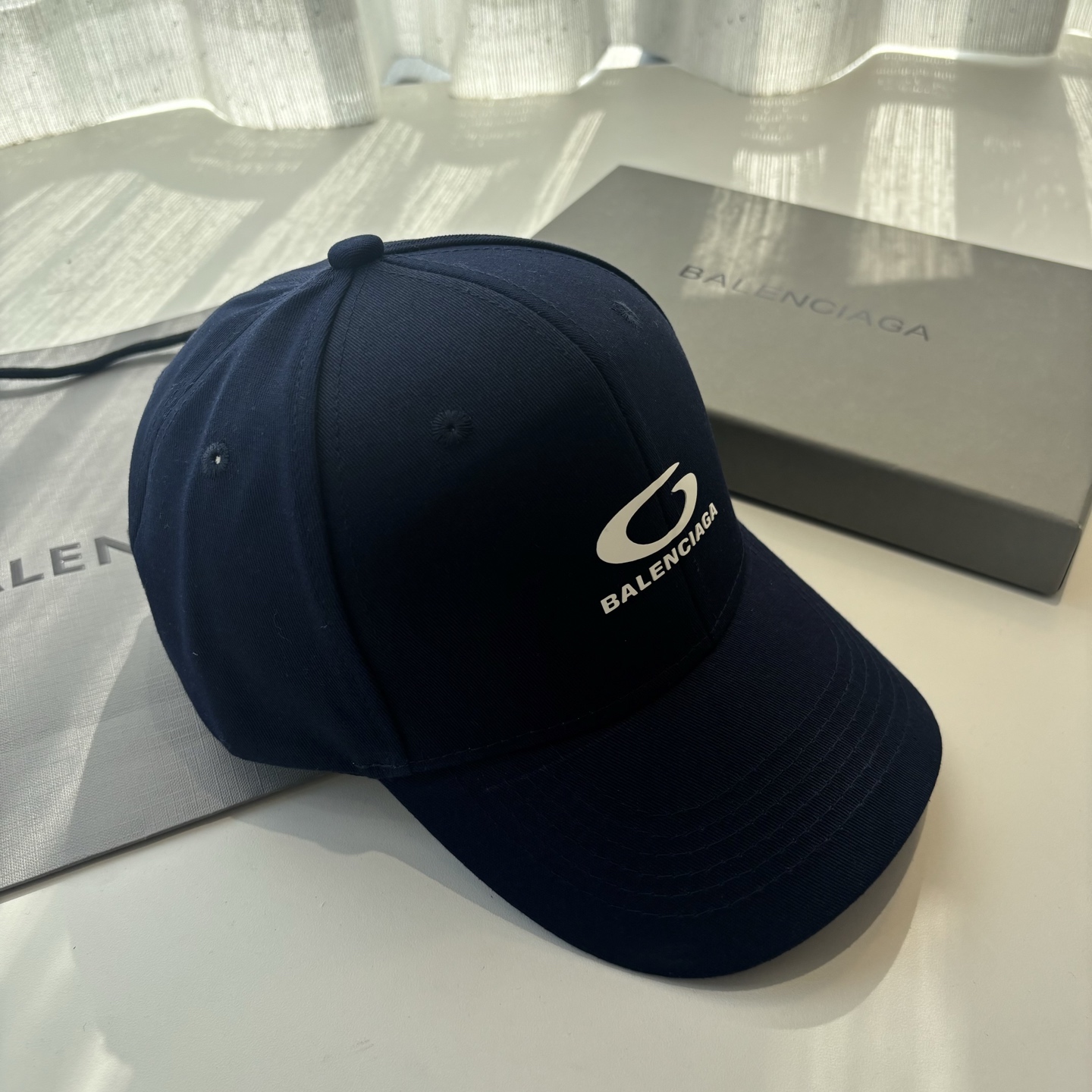 新品Balenciaga 巴黎世家字母新款棒球帽现货秒发🧢简约时尚超级无敌好看的帽子！情侣款！