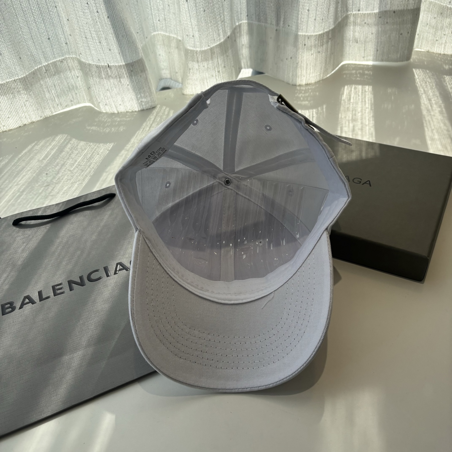 新品Balenciaga 巴黎世家字母新款棒球帽现货秒发🧢简约时尚超级无敌好看的帽子！情侣款！
