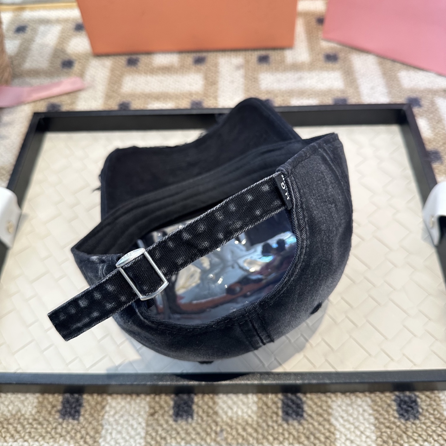 谬谬miumiu 原单 新款棒球帽，正品开模订制，原版做工细致质量超赞！