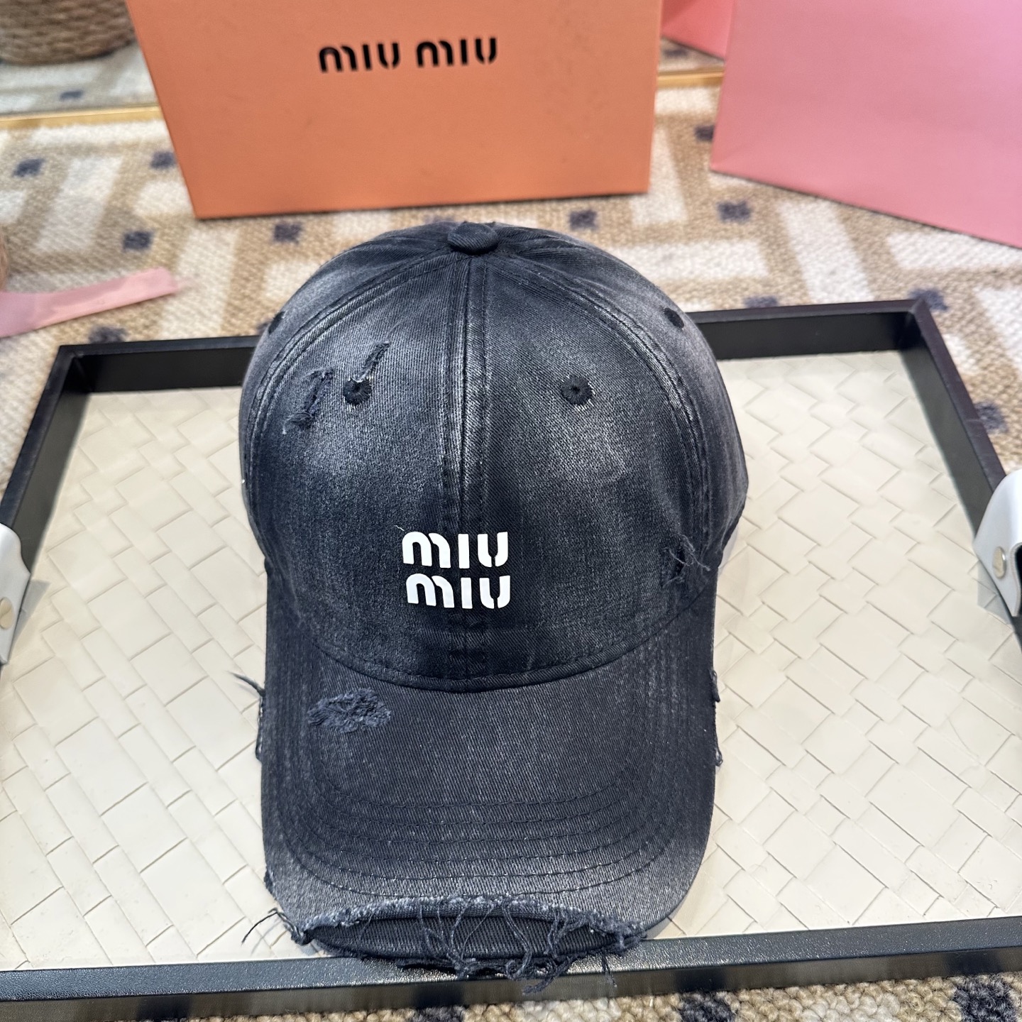 谬谬miumiu 原单 新款棒球帽，正品开模订制，原版做工细致质量超赞！