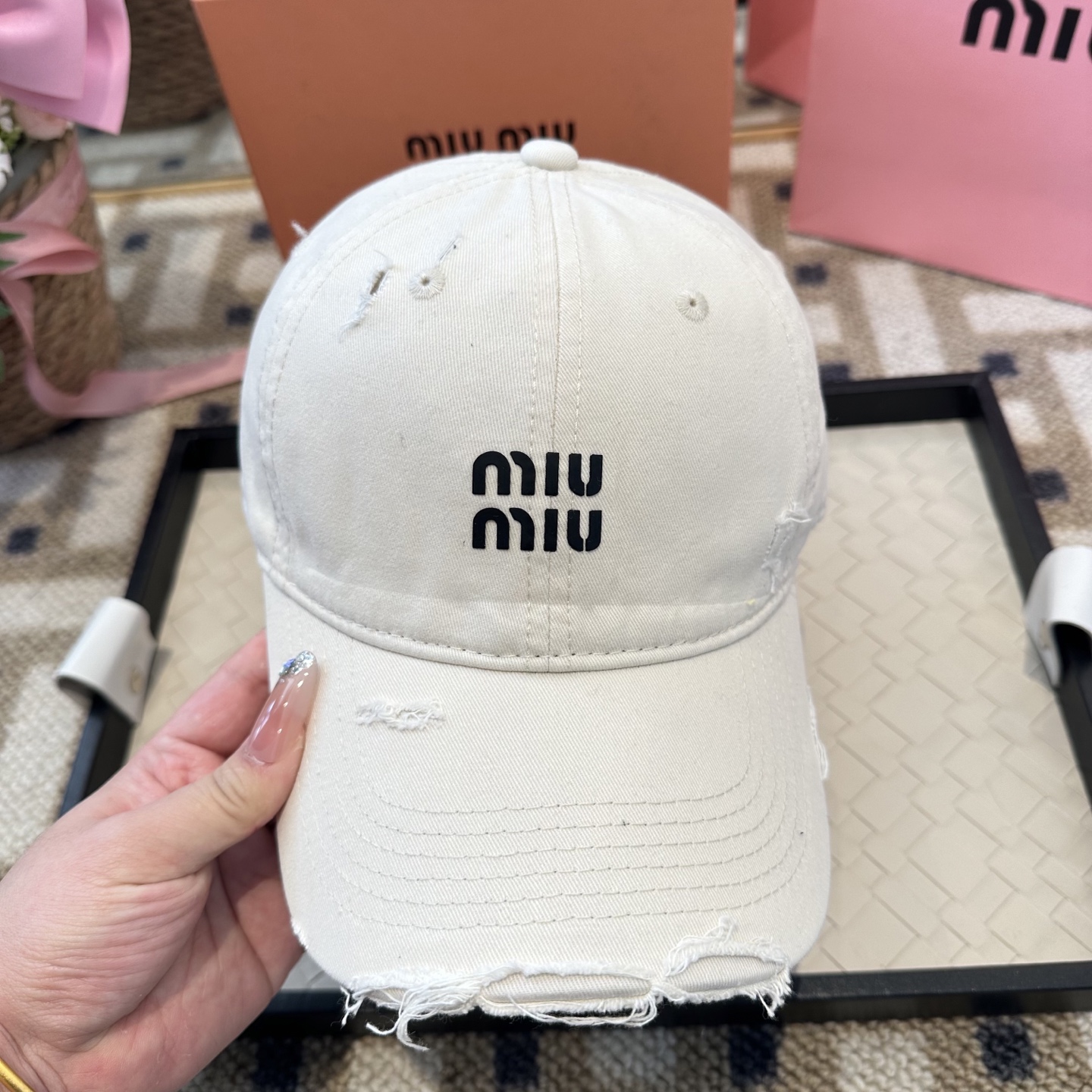 谬谬miumiu 原单 新款棒球帽，正品开模订制，原版做工细致质量超赞！