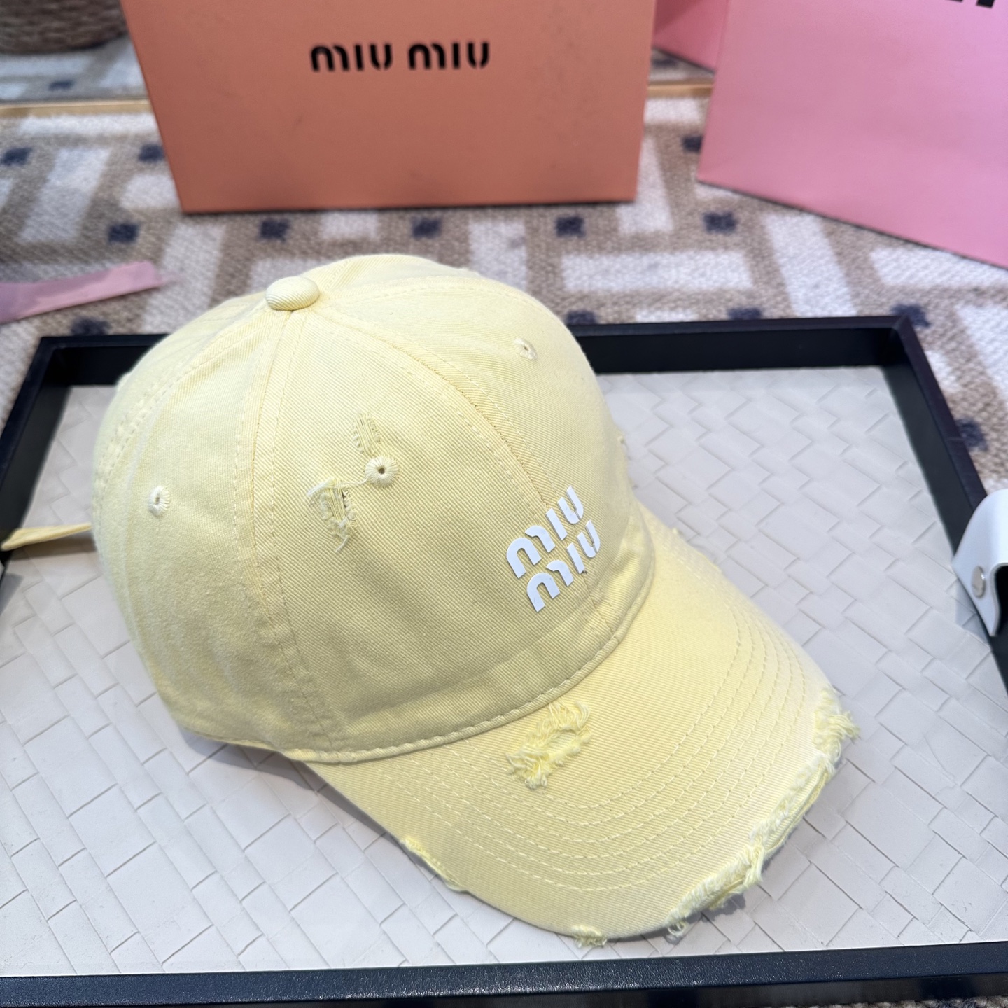 谬谬miumiu 原单 新款棒球帽，正品开模订制，原版做工细致质量超赞！