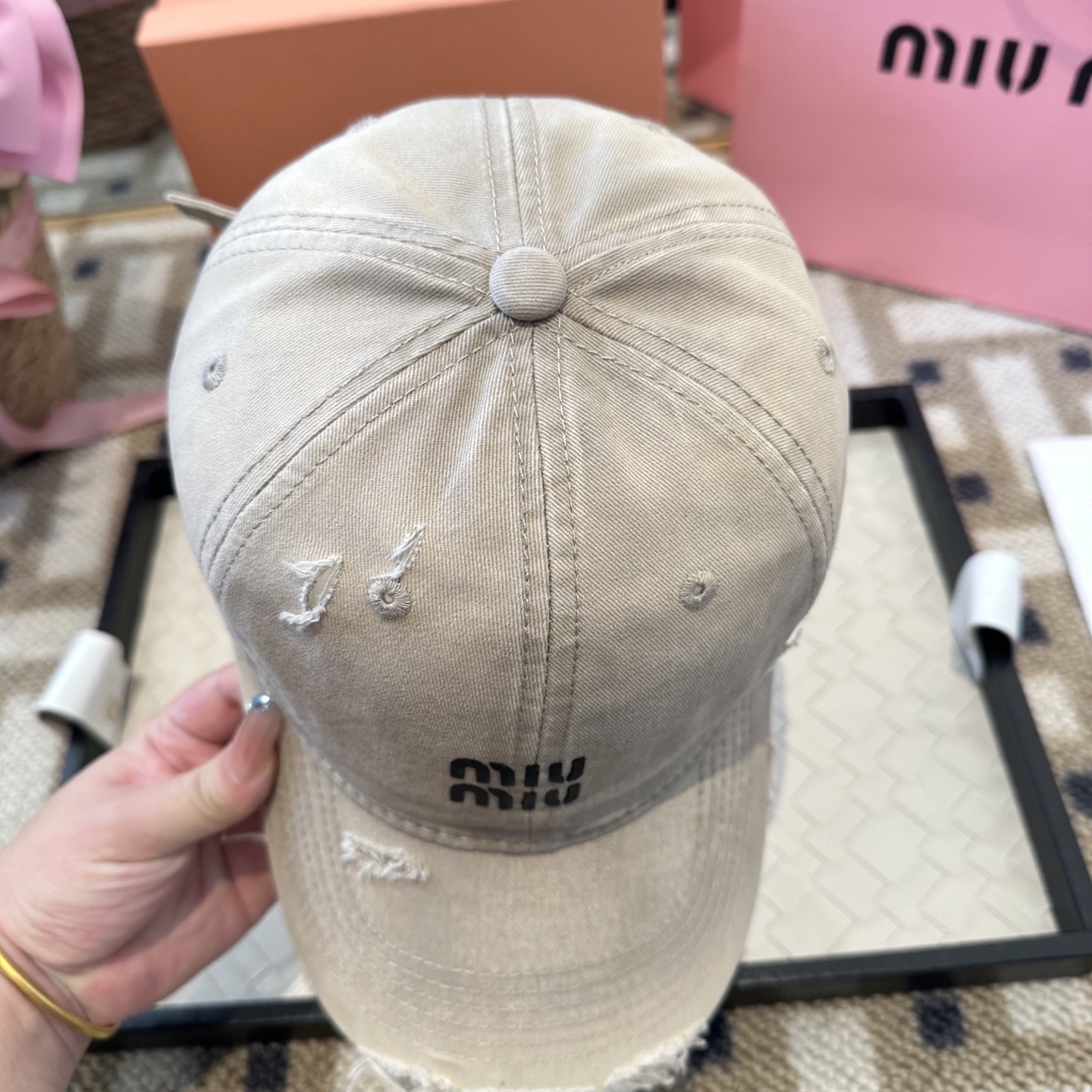 谬谬miumiu 原单 新款棒球帽，正品开模订制，原版做工细致质量超赞！