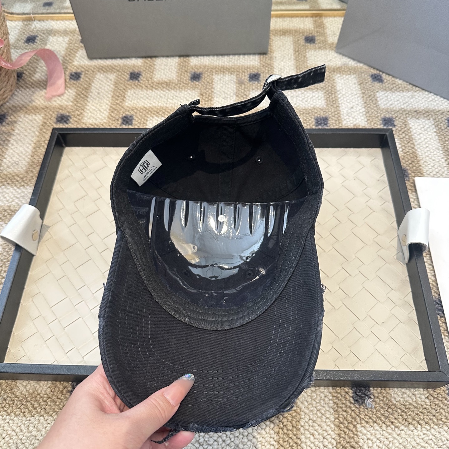 新品Balenciaga 巴黎世家字母新款棒球帽现货秒发🧢简约时尚超级无敌好看的帽子！情侣款！