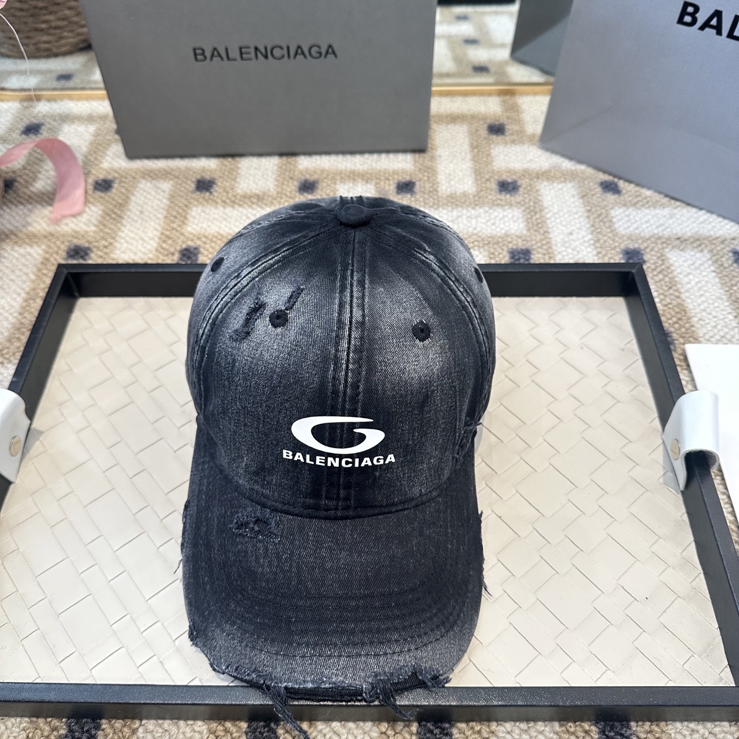 新品Balenciaga 巴黎世家字母新款棒球帽现货秒发🧢简约时尚超级无敌好看的帽子！情侣款！