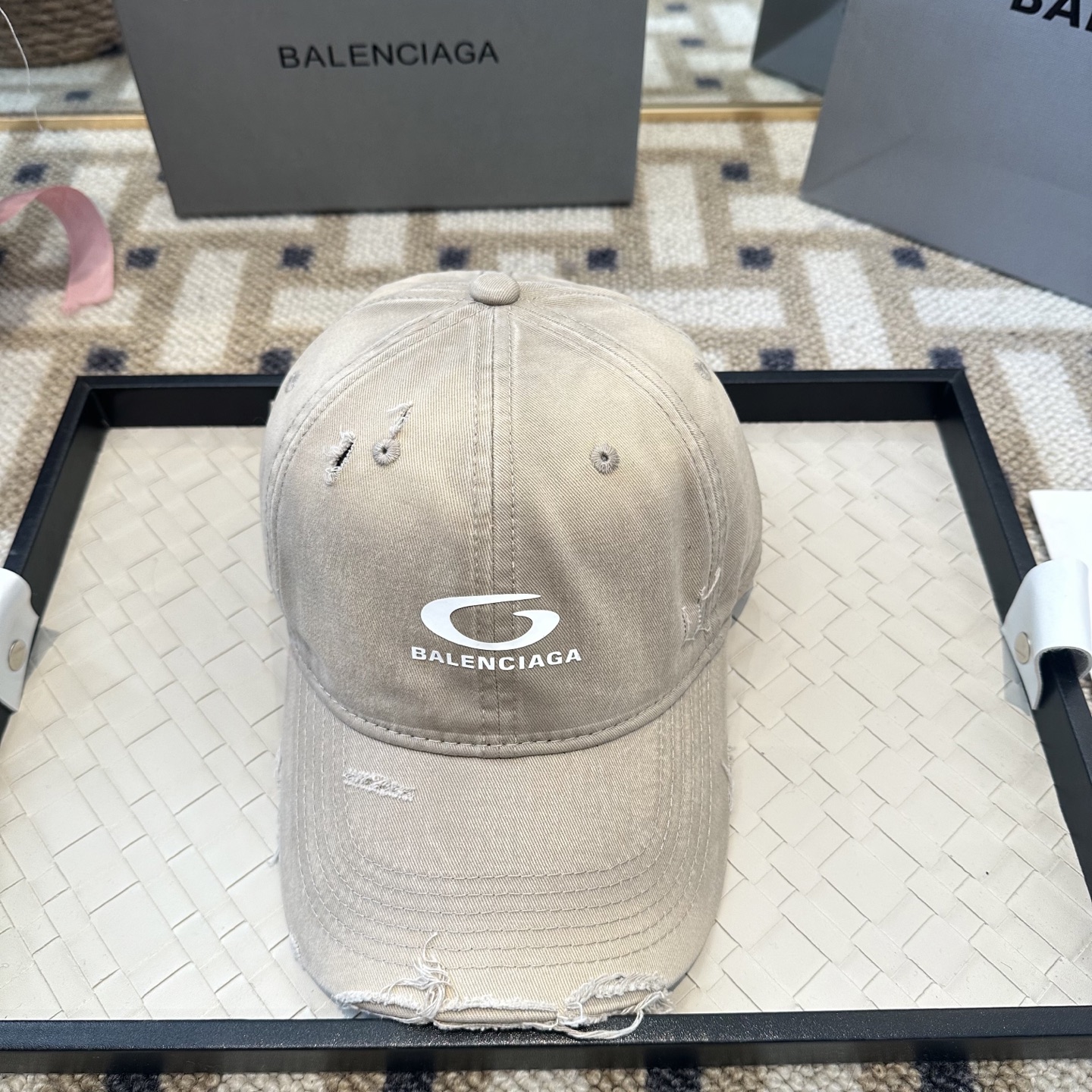 新品Balenciaga 巴黎世家字母新款棒球帽现货秒发🧢简约时尚超级无敌好看的帽子！情侣款！