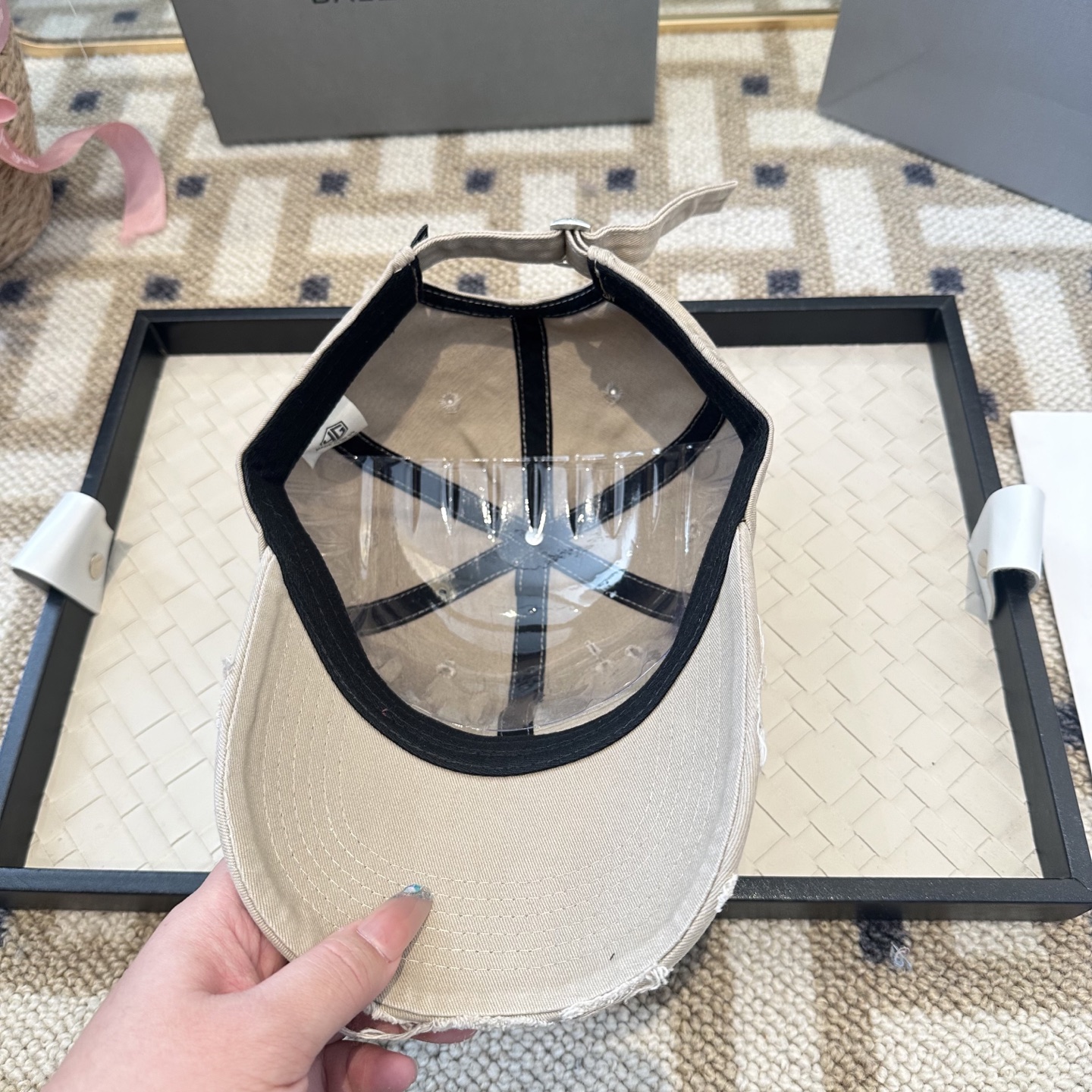 新品Balenciaga 巴黎世家字母新款棒球帽现货秒发🧢简约时尚超级无敌好看的帽子！情侣款！