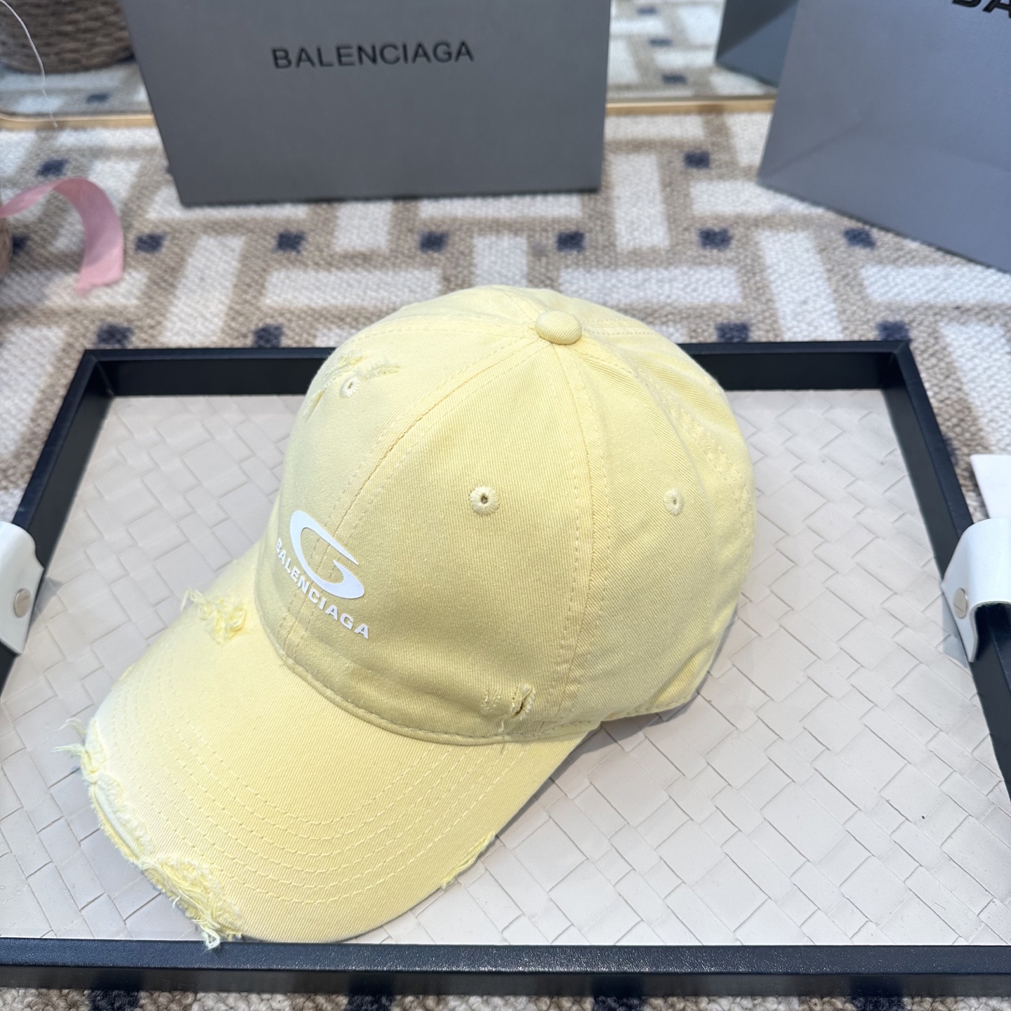 新品Balenciaga 巴黎世家字母新款棒球帽现货秒发🧢简约时尚超级无敌好看的帽子！情侣款！