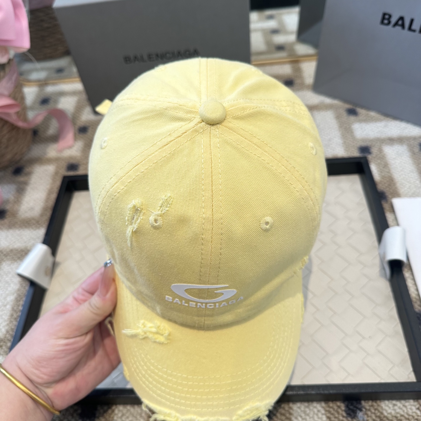 新品Balenciaga 巴黎世家字母新款棒球帽现货秒发🧢简约时尚超级无敌好看的帽子！情侣款！
