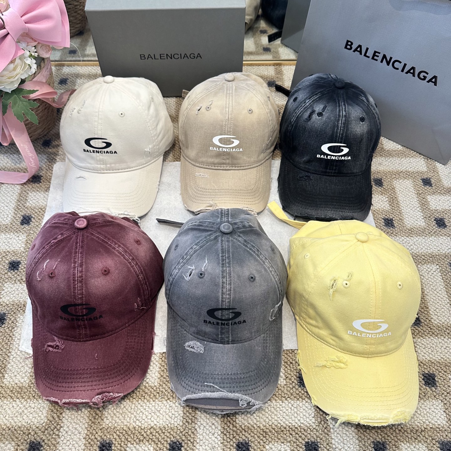 新品Balenciaga 巴黎世家字母新款棒球帽现货秒发🧢简约时尚超级无敌好看的帽子！情侣款！