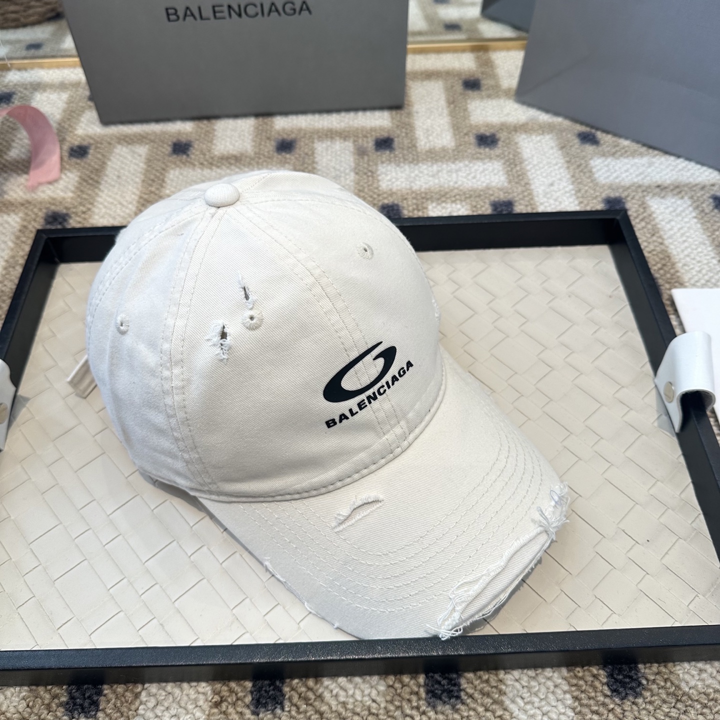 新品Balenciaga 巴黎世家字母新款棒球帽现货秒发🧢简约时尚超级无敌好看的帽子！情侣款！