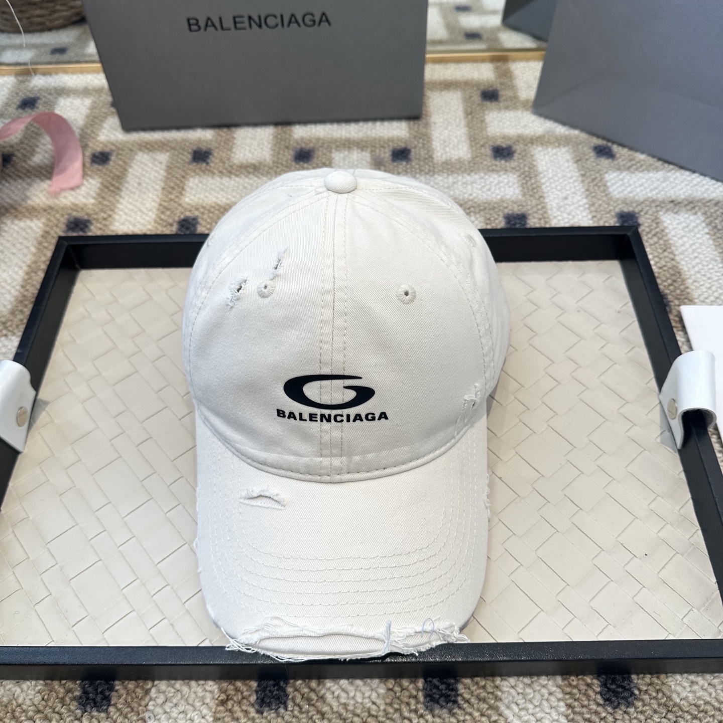 新品Balenciaga 巴黎世家字母新款棒球帽现货秒发🧢简约时尚超级无敌好看的帽子！情侣款！