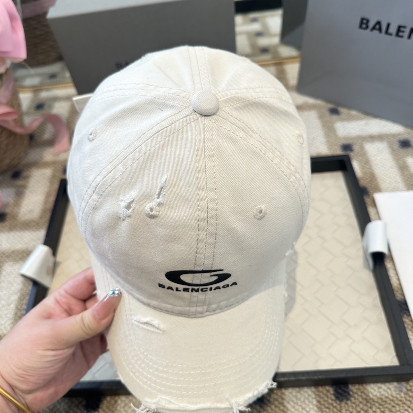 新品Balenciaga 巴黎世家字母新款棒球帽现货秒发🧢简约时尚超级无敌好看的帽子！情侣款！