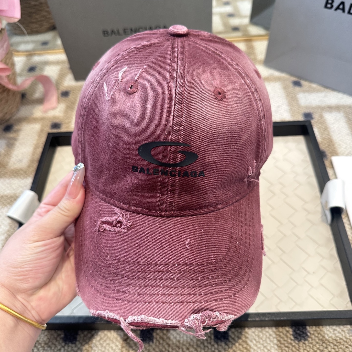 新品Balenciaga 巴黎世家字母新款棒球帽现货秒发🧢简约时尚超级无敌好看的帽子！情侣款！