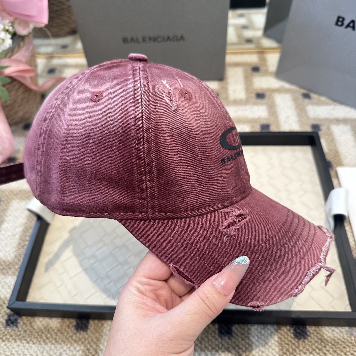 新品Balenciaga 巴黎世家字母新款棒球帽现货秒发🧢简约时尚超级无敌好看的帽子！情侣款！