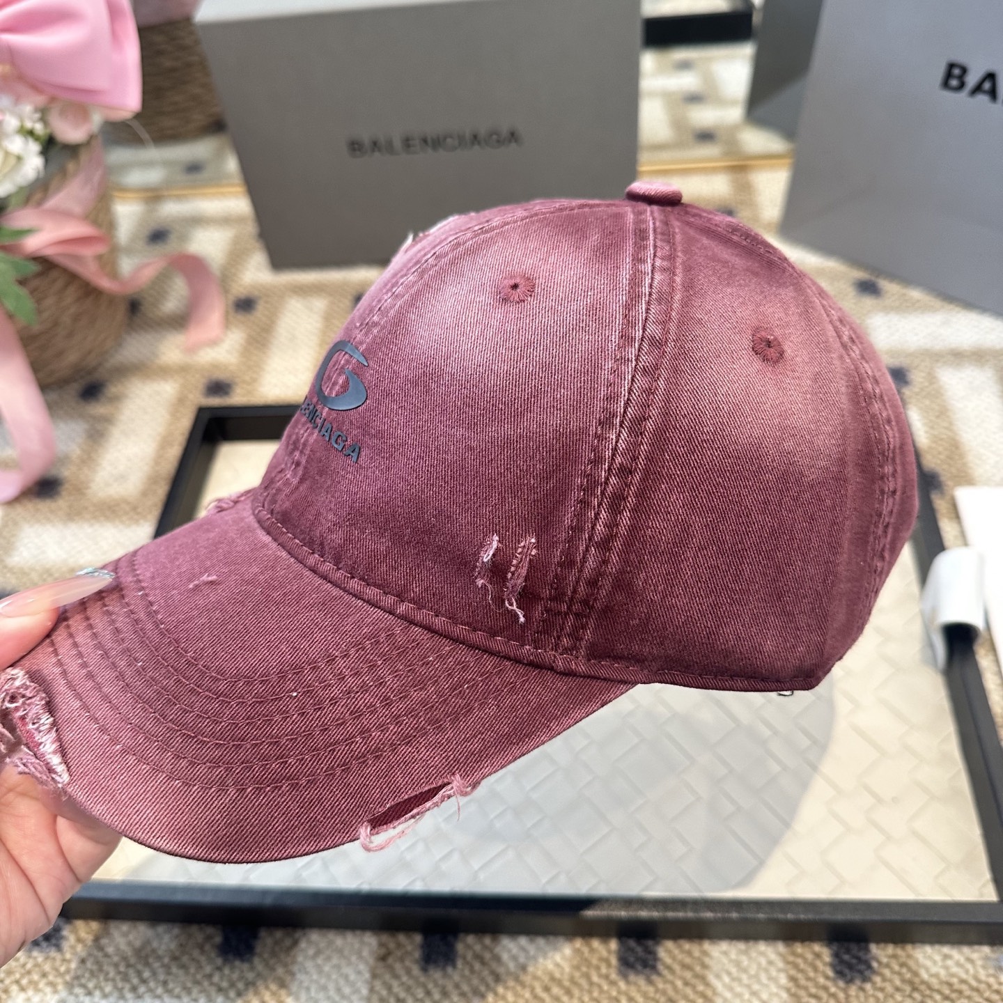 新品Balenciaga 巴黎世家字母新款棒球帽现货秒发🧢简约时尚超级无敌好看的帽子！情侣款！