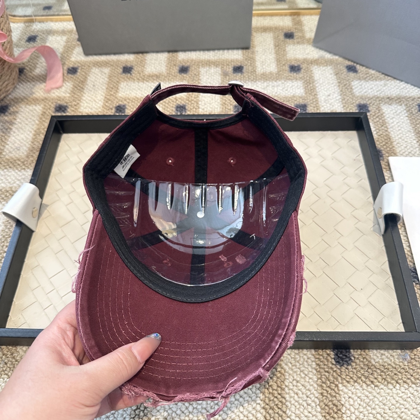 新品Balenciaga 巴黎世家字母新款棒球帽现货秒发🧢简约时尚超级无敌好看的帽子！情侣款！