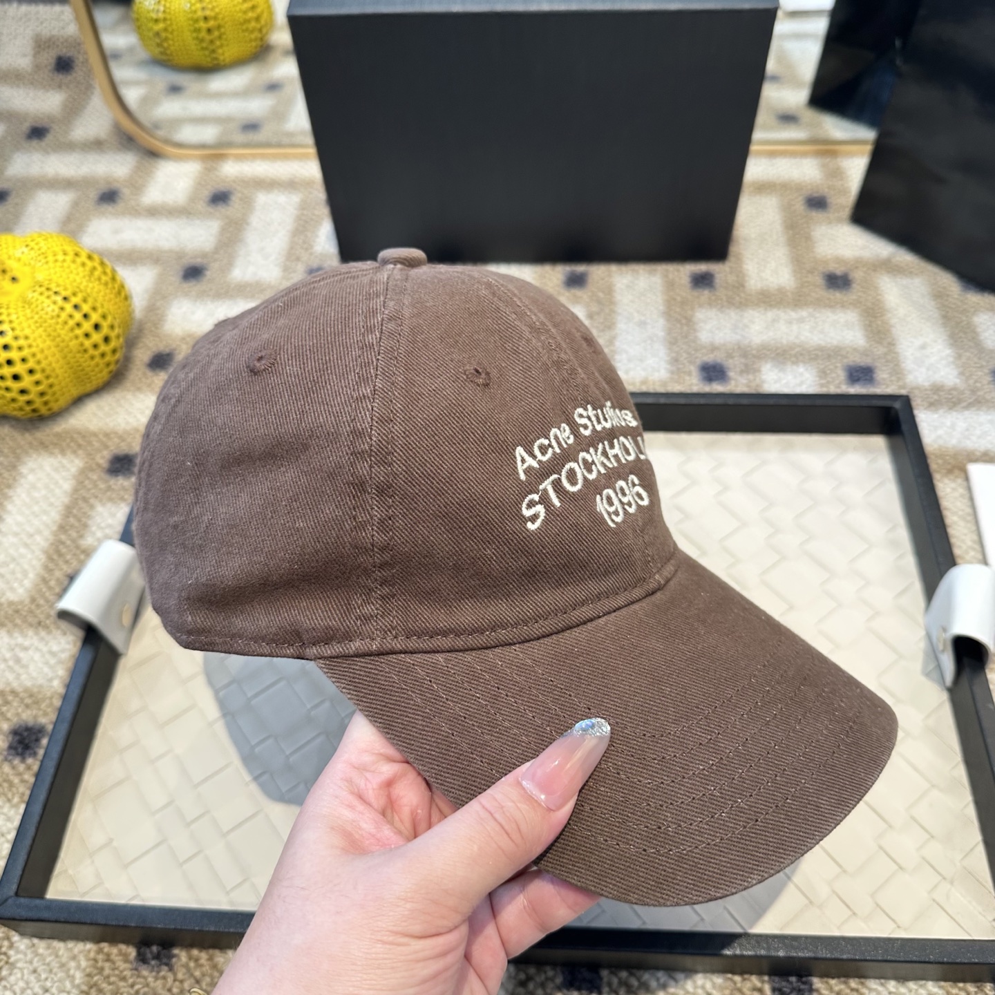 ACNE 潮牌棒球帽 简单休闲风的棒球帽 减龄百搭 适配度很高！简单随性~出街拍照拗造型非常加分~男女同