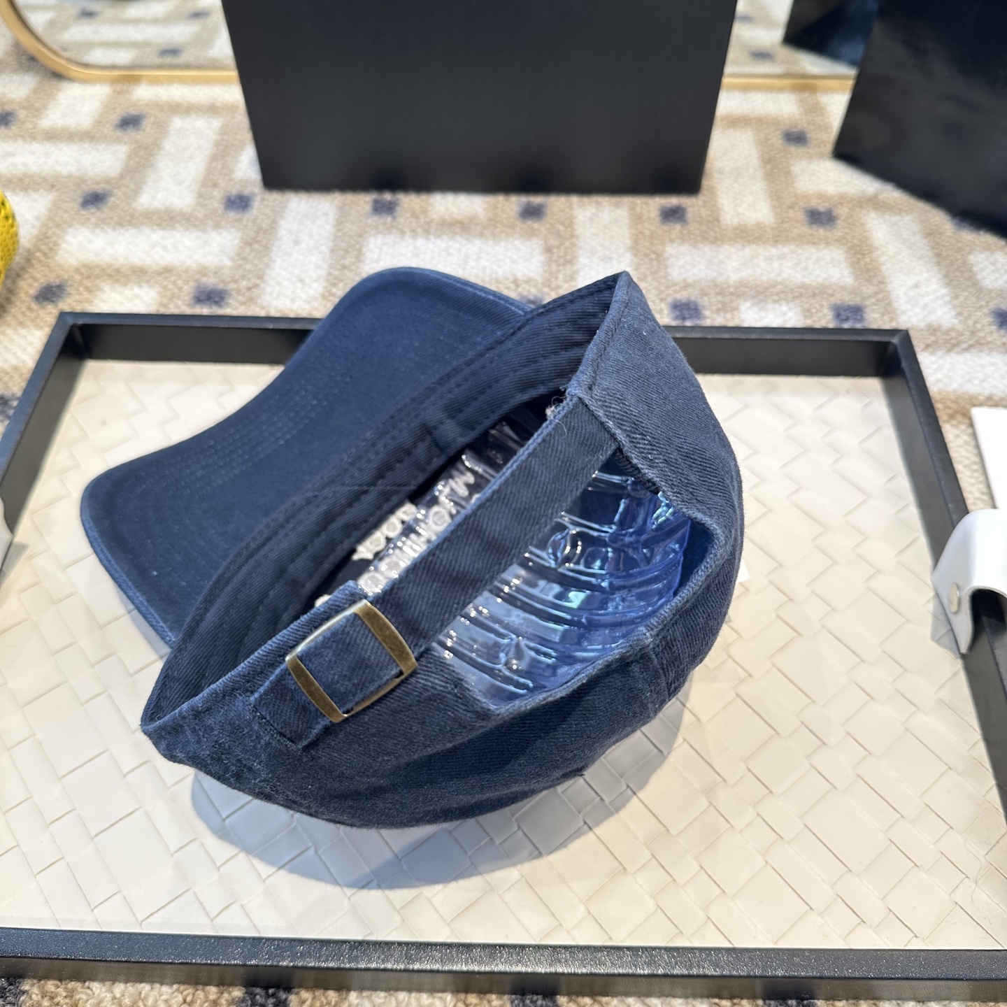 ACNE 潮牌棒球帽 简单休闲风的棒球帽 减龄百搭 适配度很高！简单随性~出街拍照拗造型非常加分~男女同