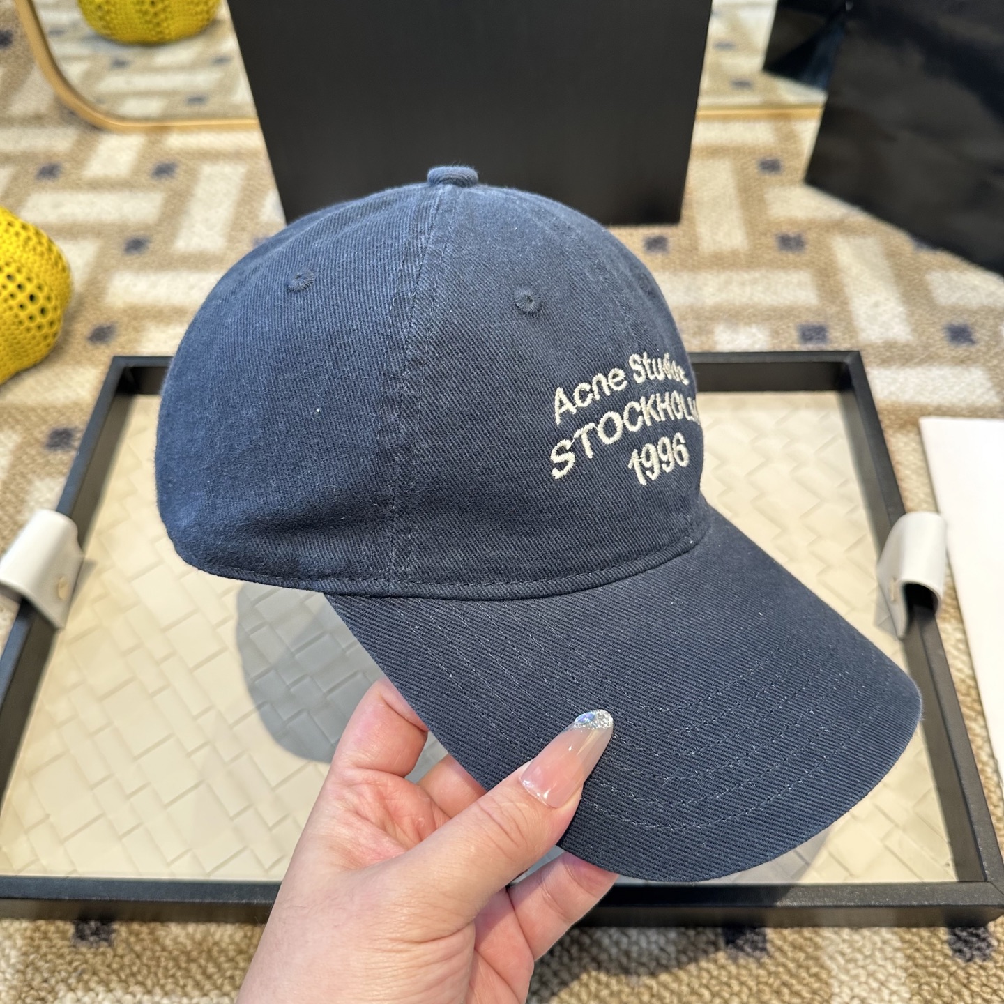 ACNE 潮牌棒球帽 简单休闲风的棒球帽 减龄百搭 适配度很高！简单随性~出街拍照拗造型非常加分~男女同