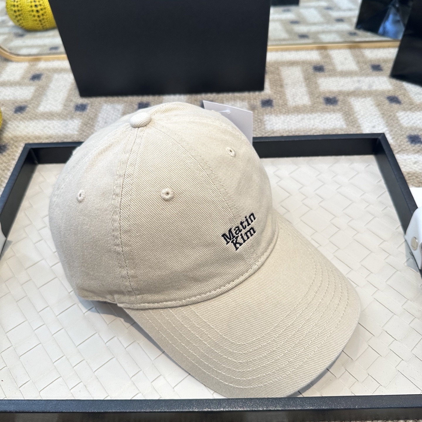 Matin Kim 潮牌棒球帽 简单休闲风的棒球帽 减龄百搭 适配度很高！简单随性~出街拍照拗造型非常加