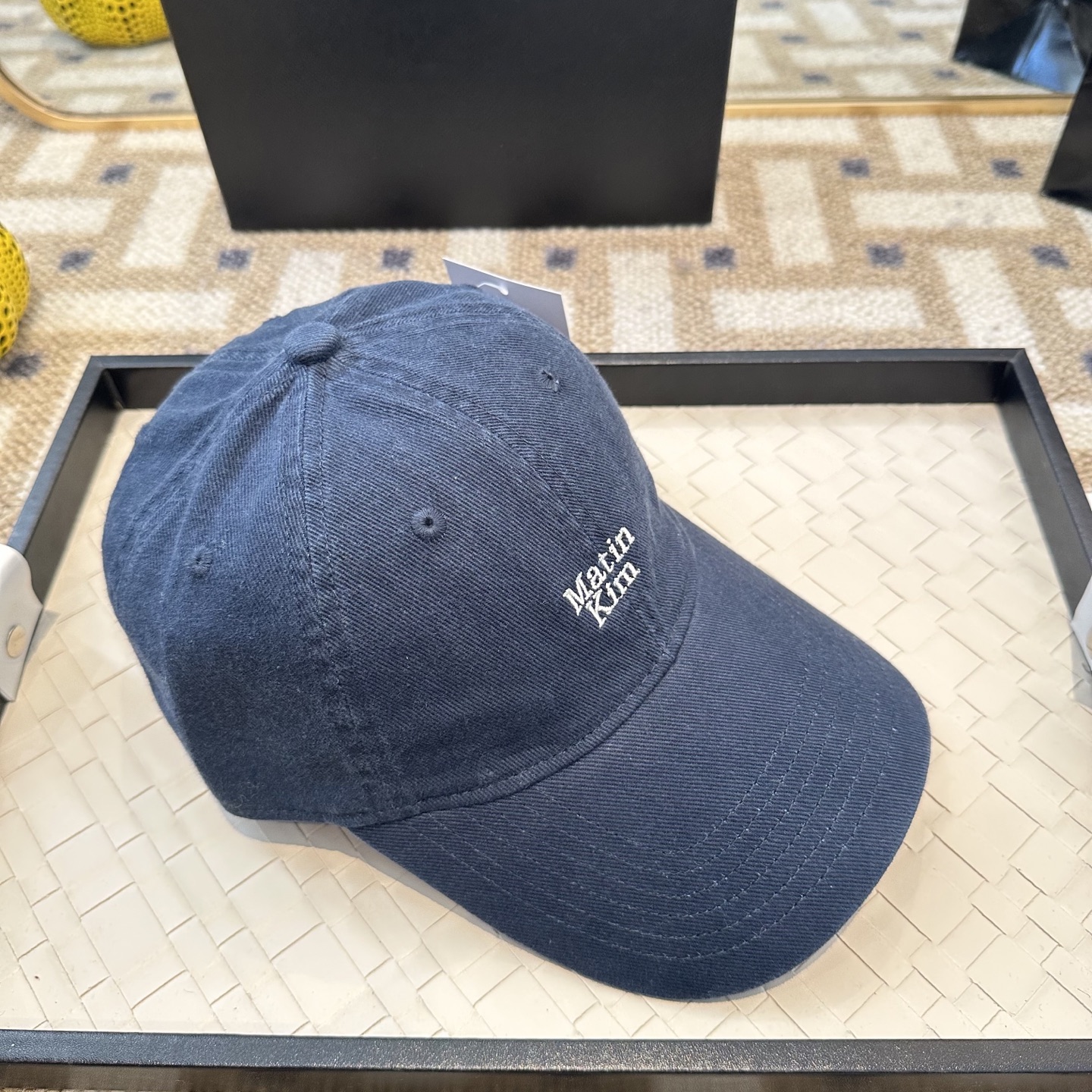 Matin Kim 潮牌棒球帽 简单休闲风的棒球帽 减龄百搭 适配度很高！简单随性~出街拍照拗造型非常加