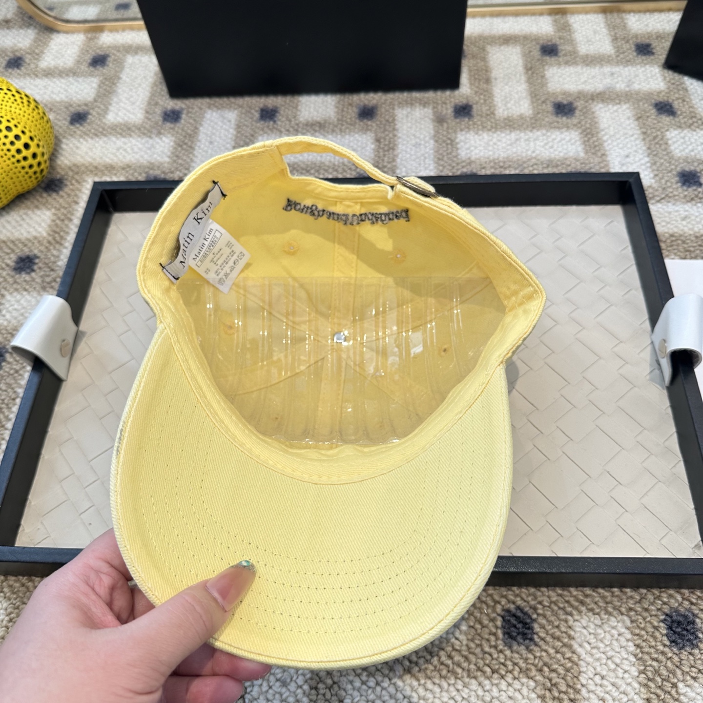 Matin Kim 潮牌棒球帽 简单休闲风的棒球帽 减龄百搭 适配度很高！简单随性~出街拍照拗造型非常加