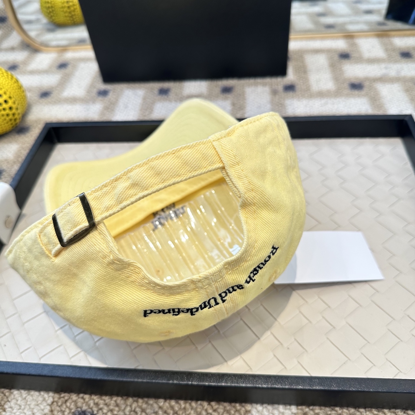 Matin Kim 潮牌棒球帽 简单休闲风的棒球帽 减龄百搭 适配度很高！简单随性~出街拍照拗造型非常加