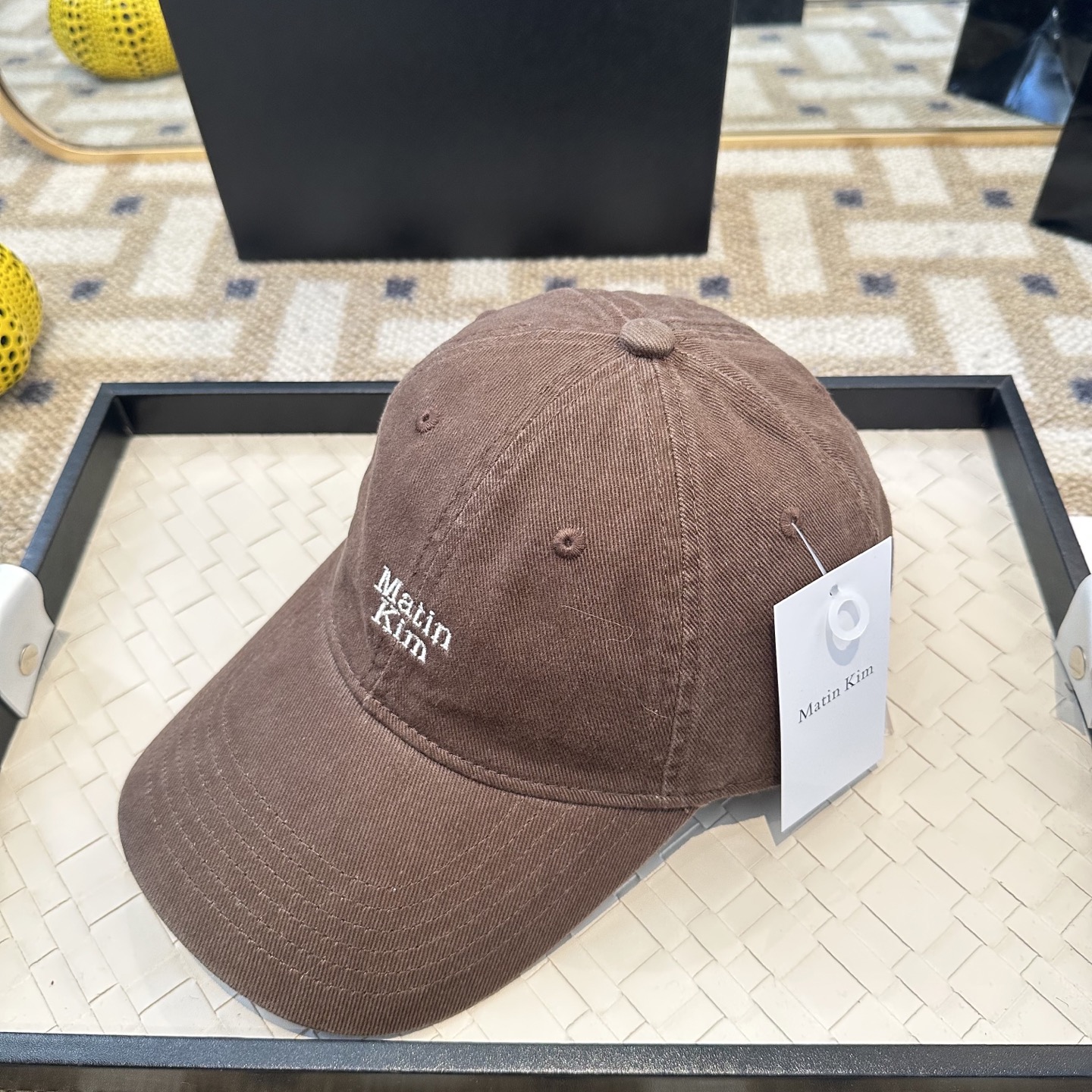 Matin Kim 潮牌棒球帽 简单休闲风的棒球帽 减龄百搭 适配度很高！简单随性~出街拍照拗造型非常加