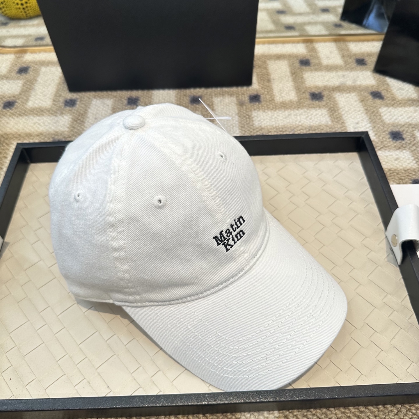 Matin Kim 潮牌棒球帽 简单休闲风的棒球帽 减龄百搭 适配度很高！简单随性~出街拍照拗造型非常加