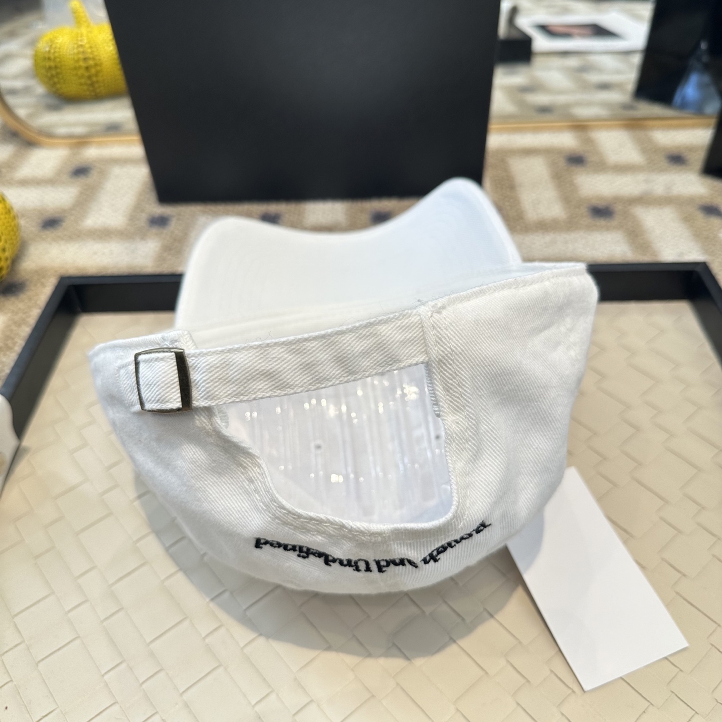 Matin Kim 潮牌棒球帽 简单休闲风的棒球帽 减龄百搭 适配度很高！简单随性~出街拍照拗造型非常加