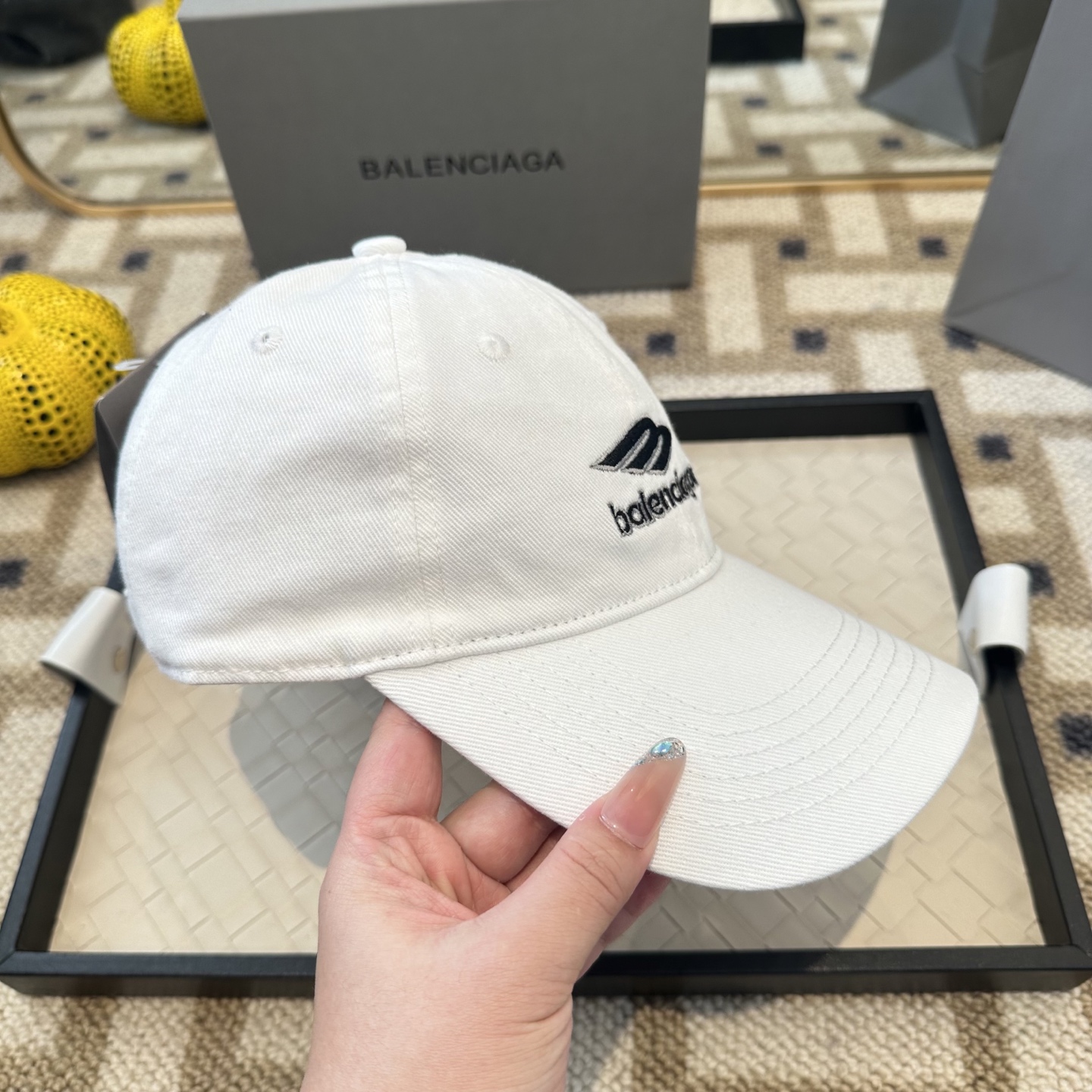 新品Balenciaga 巴黎世家字母新款棒球帽现货秒发🧢简约时尚超级无敌好看的帽子！情侣款！