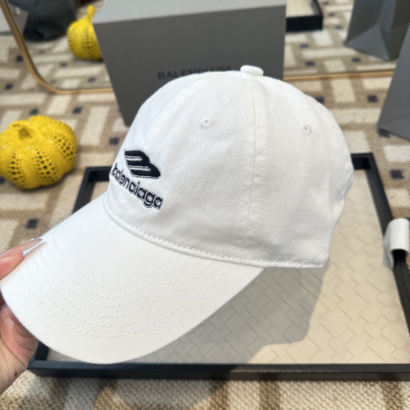 新品Balenciaga 巴黎世家字母新款棒球帽现货秒发🧢简约时尚超级无敌好看的帽子！情侣款！